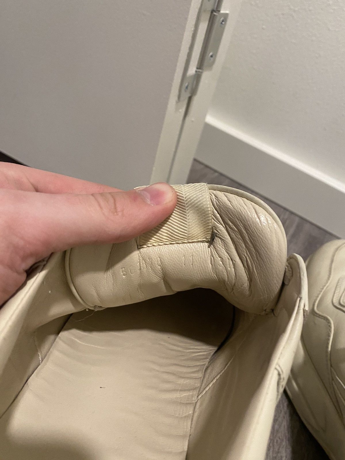 Gucci Gucci Rhyton Gucci Logo Leather Sneaker Size US 12 / EU 45 - 11 Thumbnail