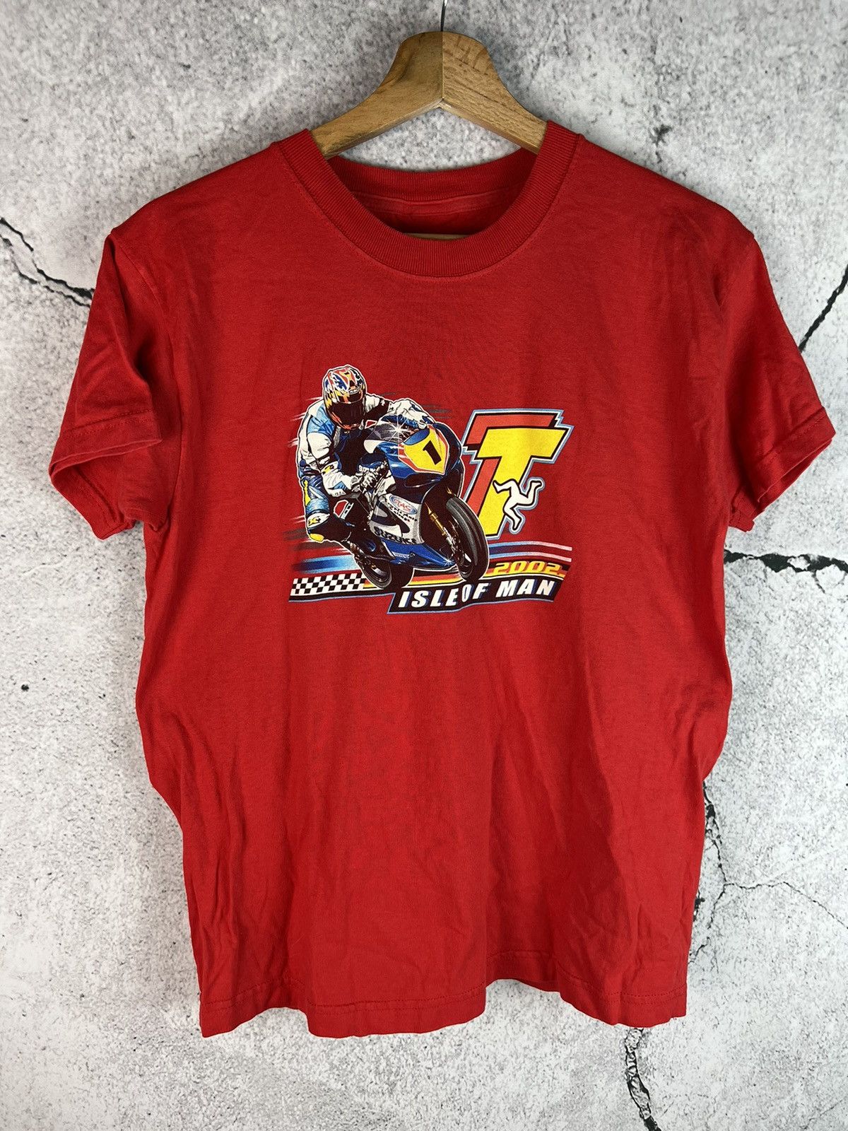 Vintage Vintage Isle of Man 2002 moto biker road racing tshirt Size US S / EU 44-46 / 1 - 1 Thumbnail
