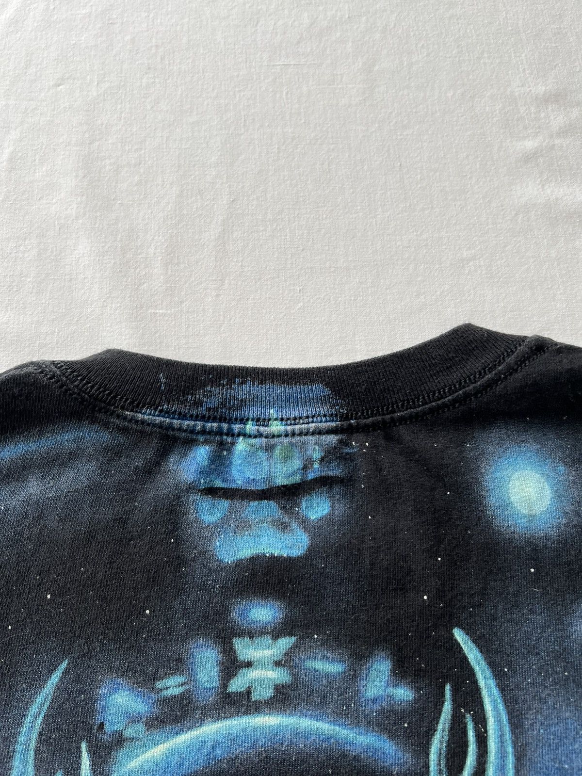 Liquid Blue Vintage 2001 Liquid Blue Wolf All Over Print Streetwear Tee Size US XL / EU 56 / 4 - 12 Thumbnail
