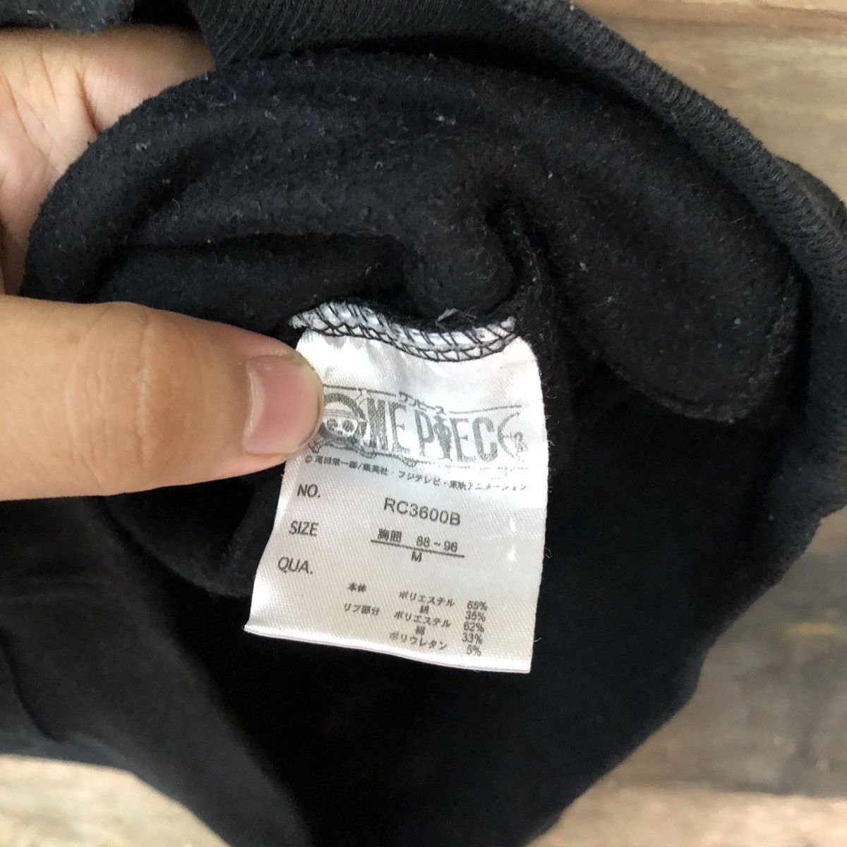 Anime Tony Chopper Anima One Piece Black Sweathshirt #5642 Size US M / EU 48-50 / 2 - 9 Thumbnail