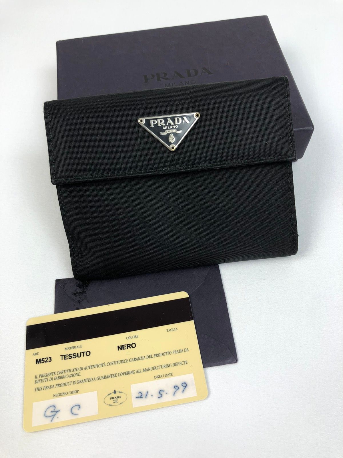 Prada Prada 1999 tessuto nero bifold wallet | Grailed