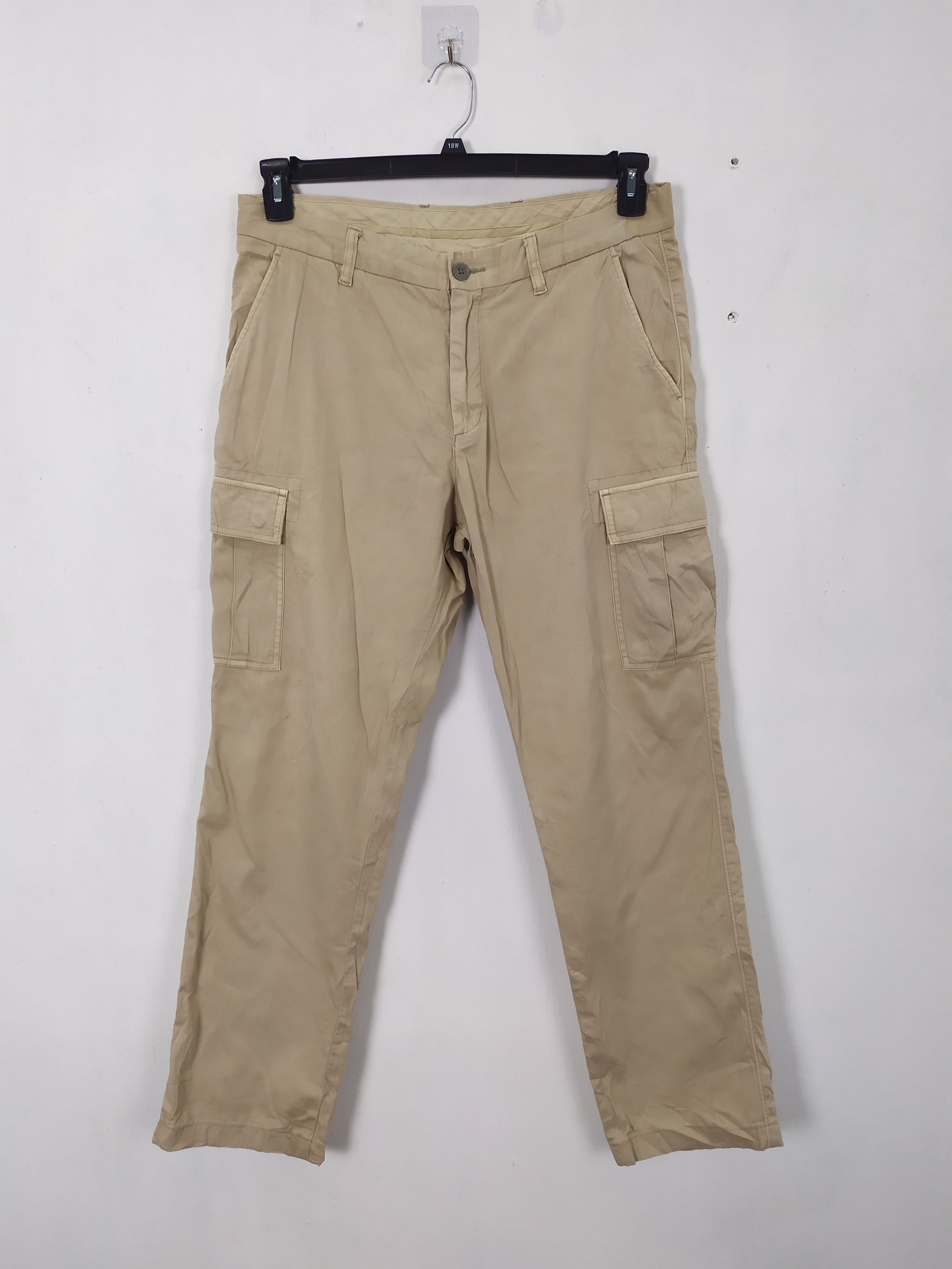 Japanese Brand Japanese brand Cargo Pants Multipocket waist 36 Size US 36 / EU 52 - 1 Thumbnail