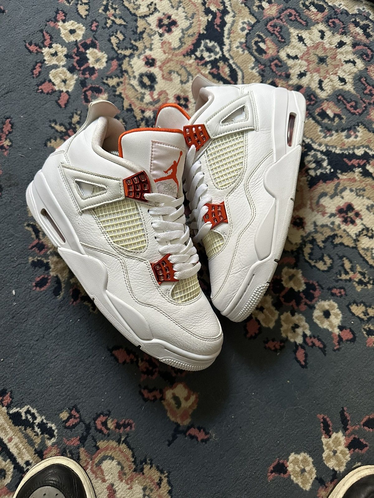 Jordan 4 Retro Orange Metallic size 8.5