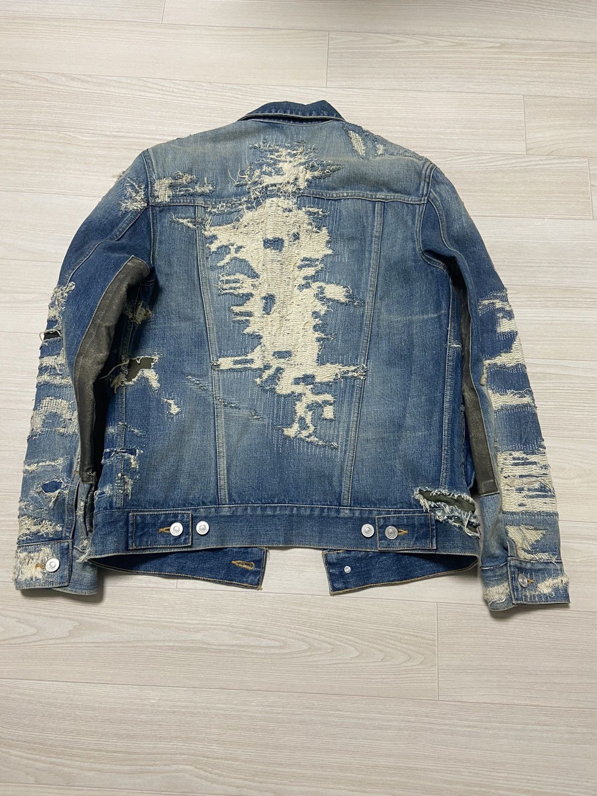 Givenchy S Givenchy Distressed moleskin boro denim jacket Size US S / EU 44-46 / 1 - 2 Thumbnail