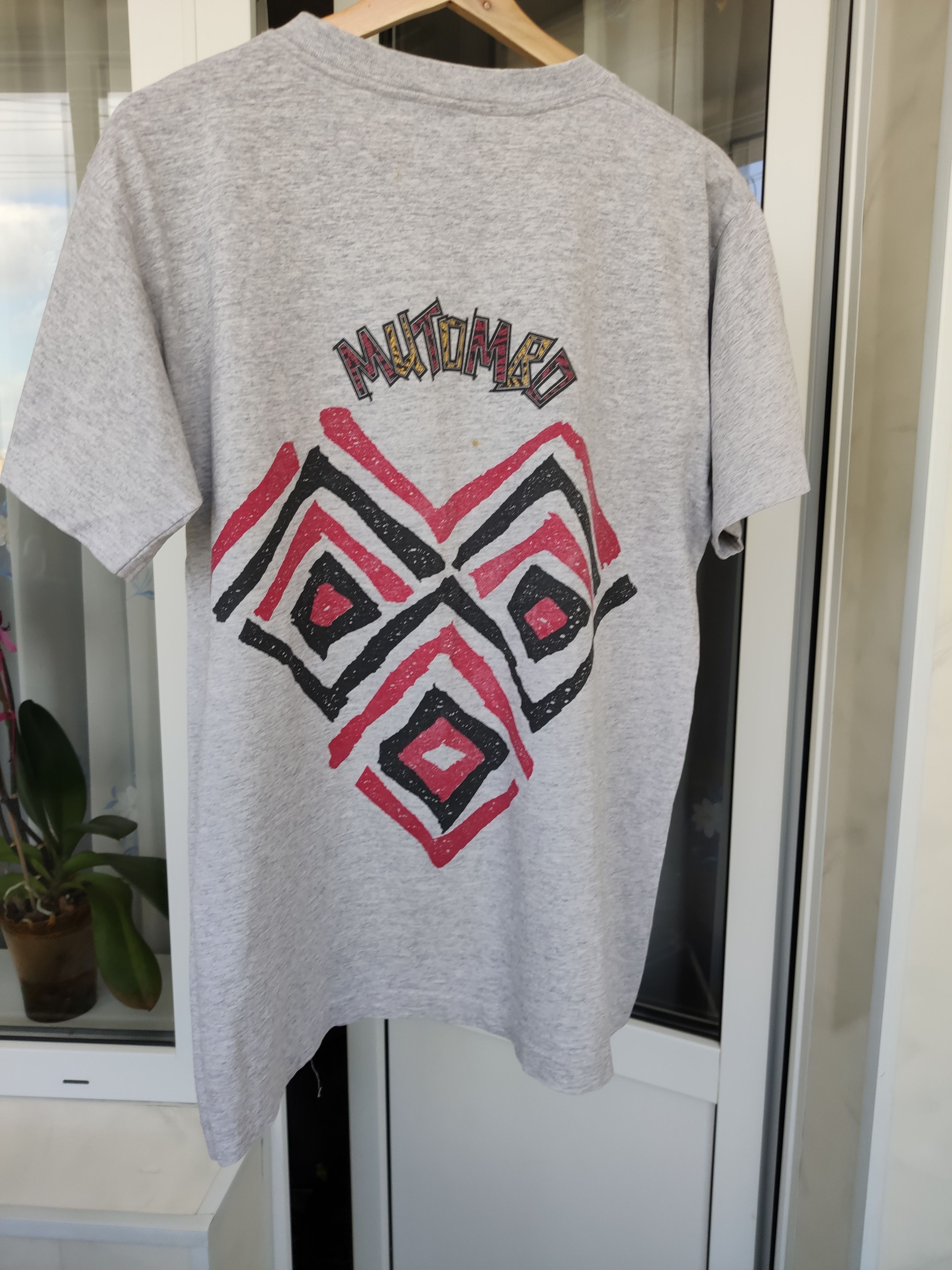 Adidas × NBA × Vintage Vintage Adidas Mutombo T-shirt Size US S / EU 44-46 / 1 - 1 Thumbnail