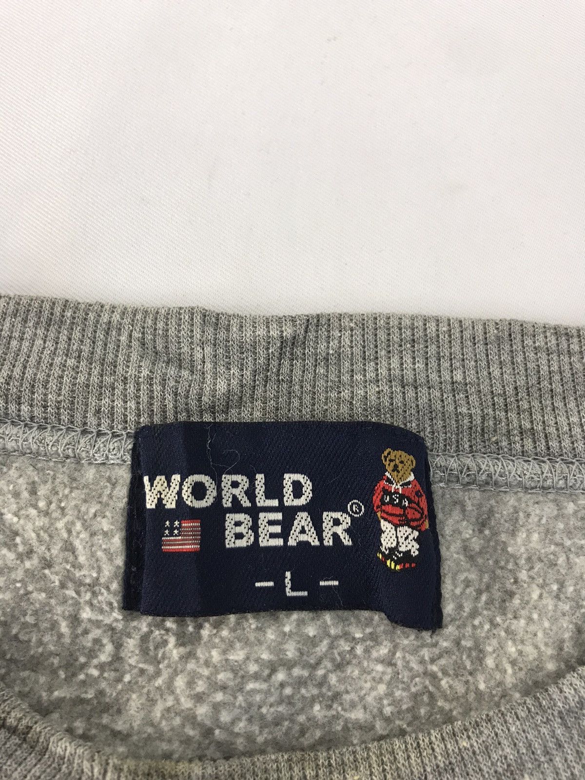 Polo Ralph Lauren 90s World Bear USA Polo Sweatshirt Embroidery Logo Crewneck Size US L / EU 52-54 / 3 - 5 Thumbnail