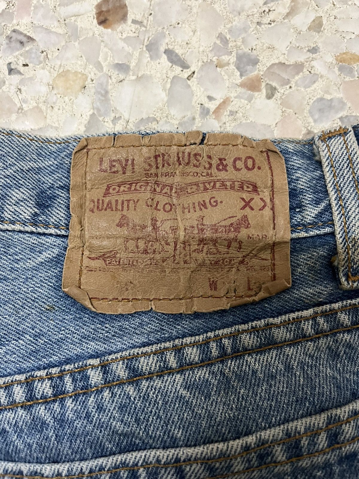 Levi's Vintage rare levi’s 90’s 501 light washed blue Size US 33 - 7 Thumbnail