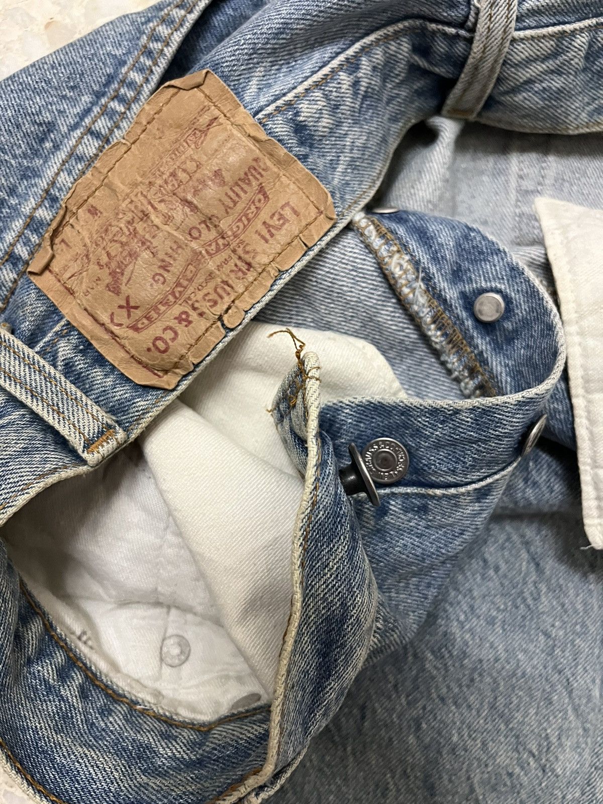 Levi's Vintage rare levi’s 90’s 501 light washed blue Size US 33 - 4 Thumbnail