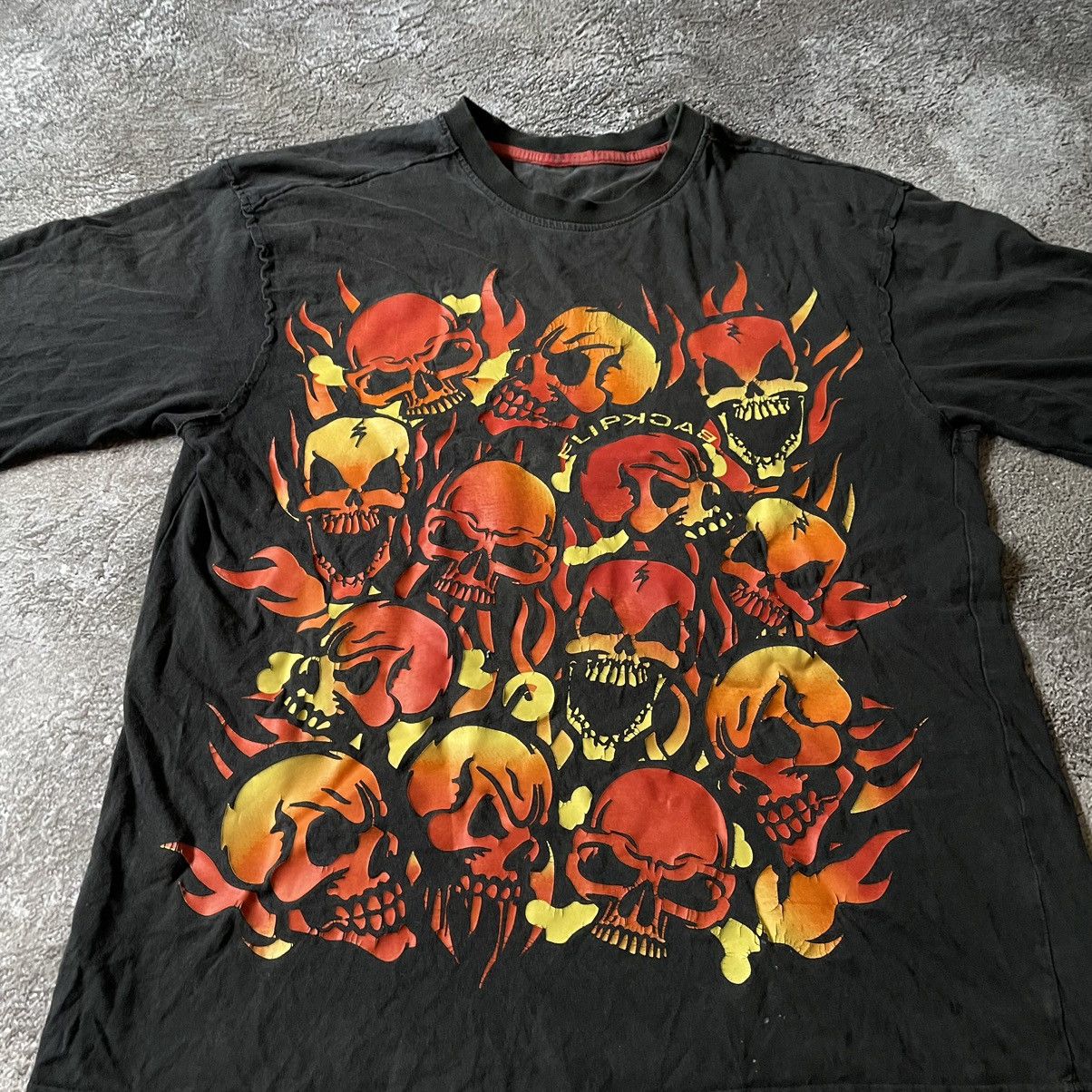 Band Tees Vintage Y2K Skeleton Scream FACE DEAD Skulls Tour Horror Tee Size US S / EU 44-46 / 1 - 5 Thumbnail