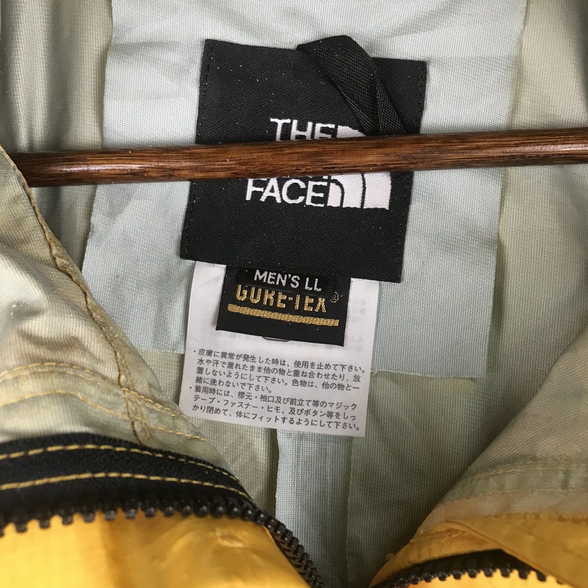 Goretex Vintage The North Face X Gore-Tex Windbreaker Size US L / EU 52-54 / 3 - 9 Thumbnail