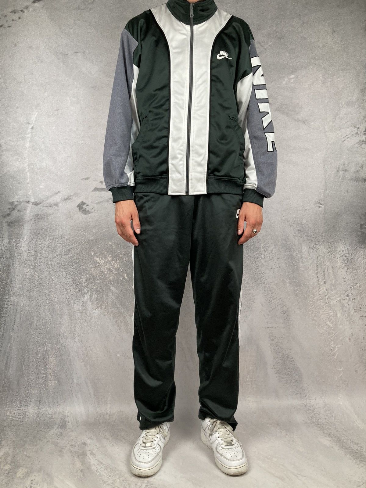 Nike Vintage Nike Tracksuit 90s Retro Logo Swoosh Size US M / EU 48-50 / 2 - 4 Thumbnail