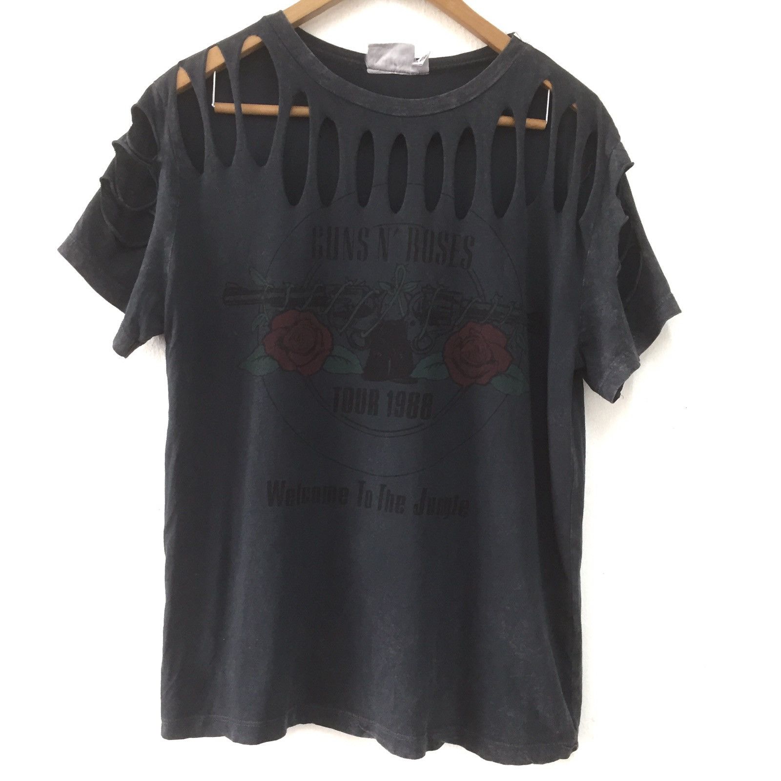 Band Tees Gun N’ Roses Tour 1988 T-shirt © 2017 Size US M / EU 48-50 / 2 - 3 Thumbnail