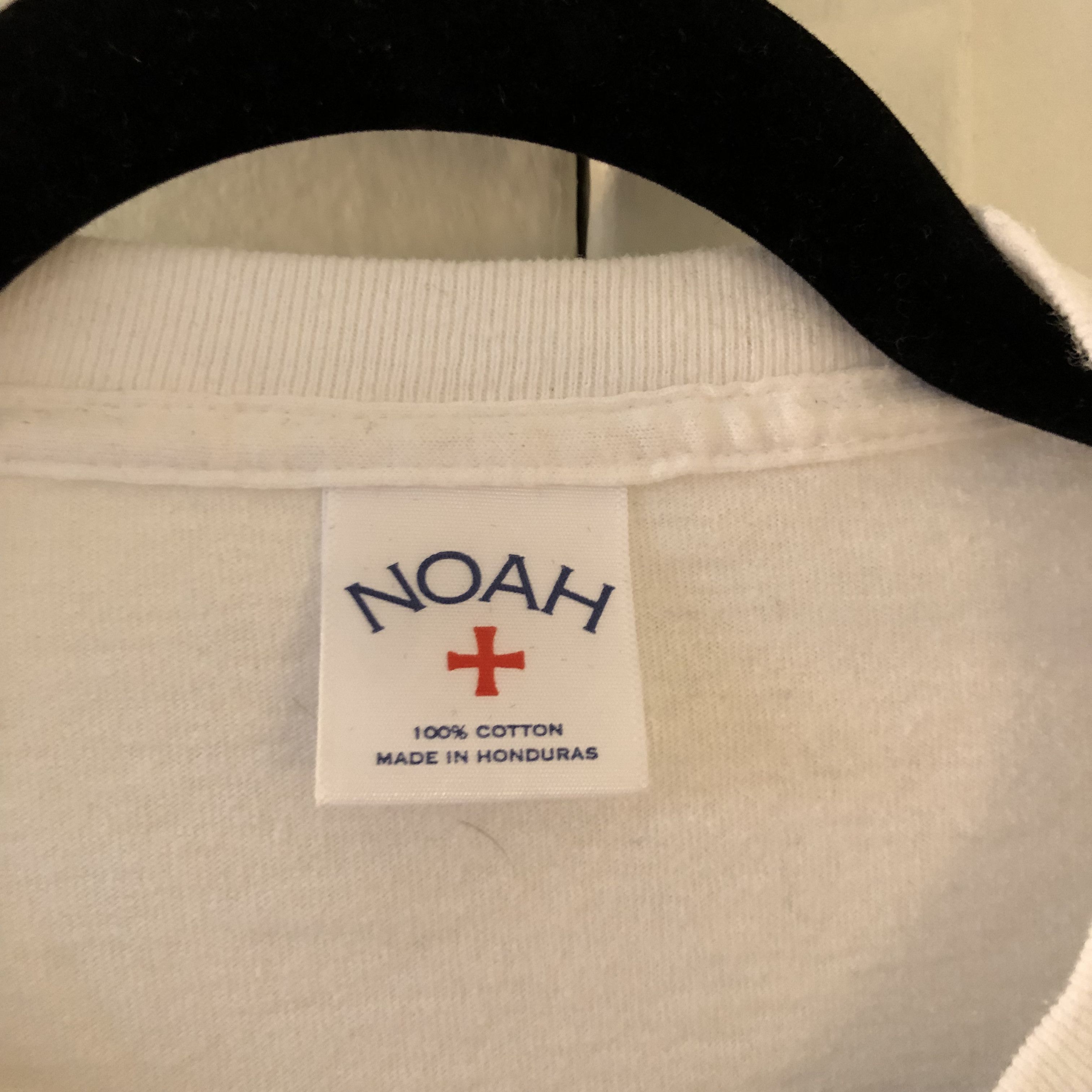 Noah Noah Cry for the World Tee Size US L / EU 52-54 / 3 - 3 Thumbnail
