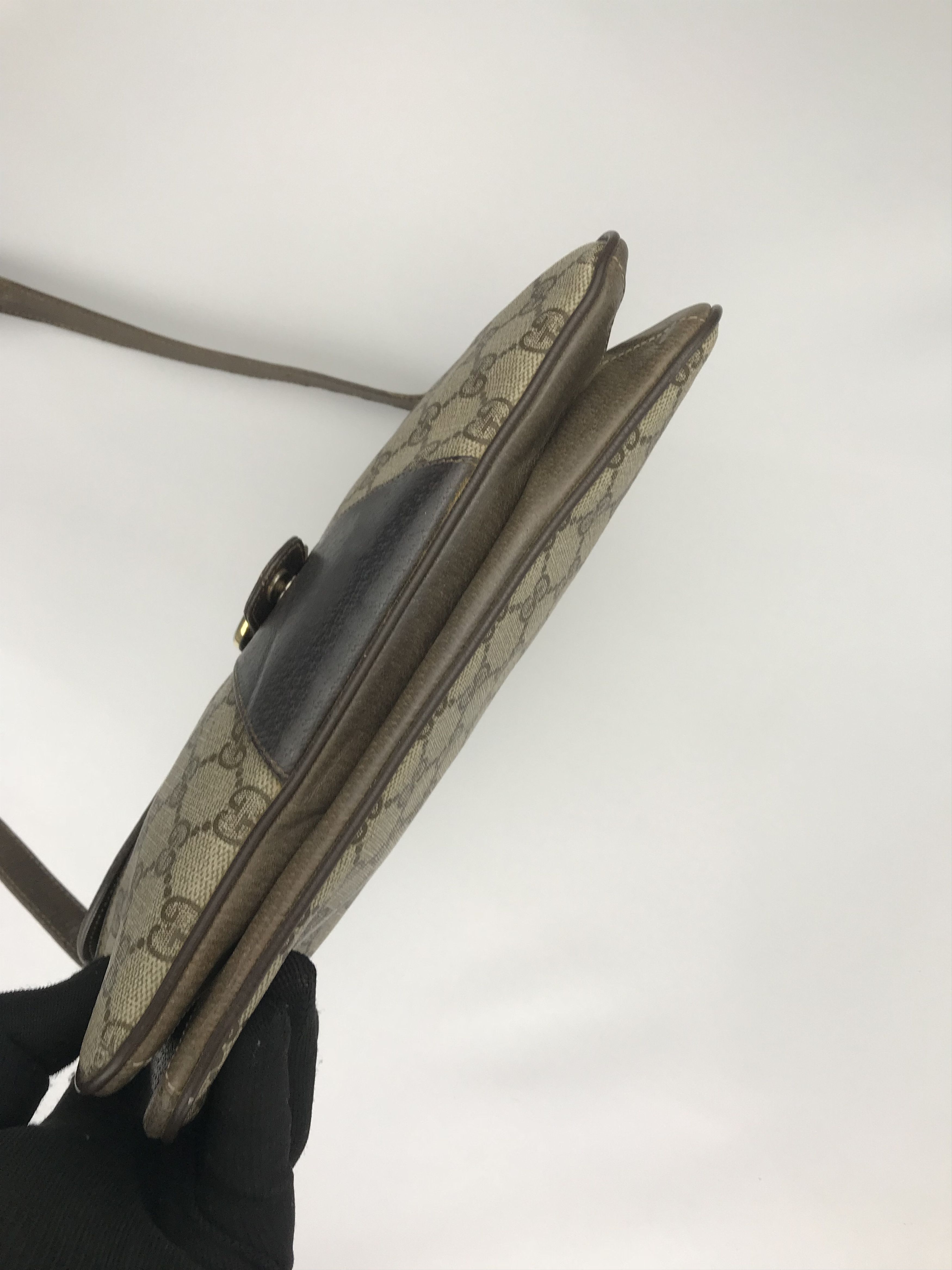 Gucci × Vintage ❌Last Drop❌Vintage Gucci GG Cross body bag Size ONE SIZE - 21 Thumbnail