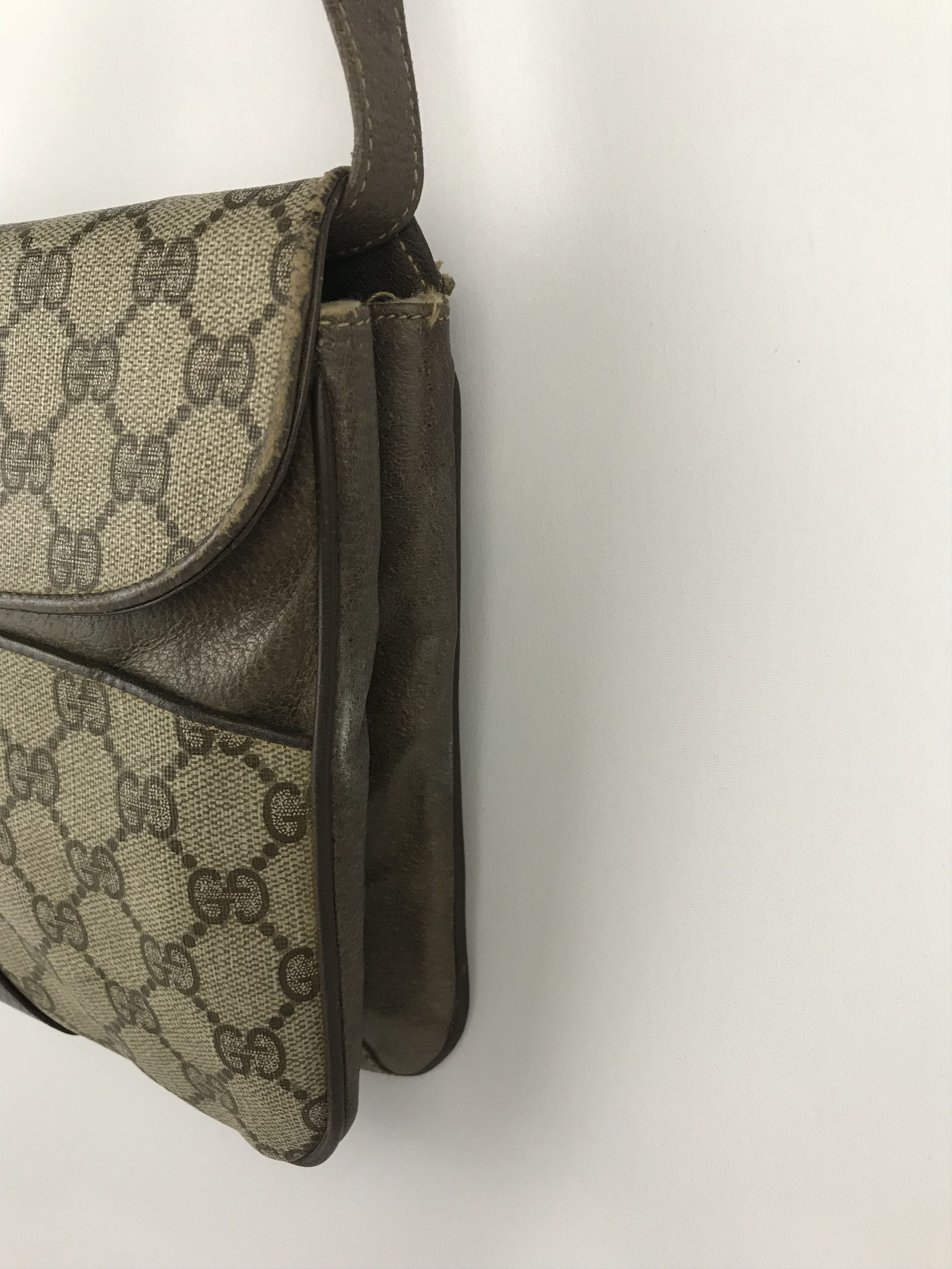 Gucci × Vintage ❌Last Drop❌Vintage Gucci GG Cross body bag Size ONE SIZE - 13 Thumbnail