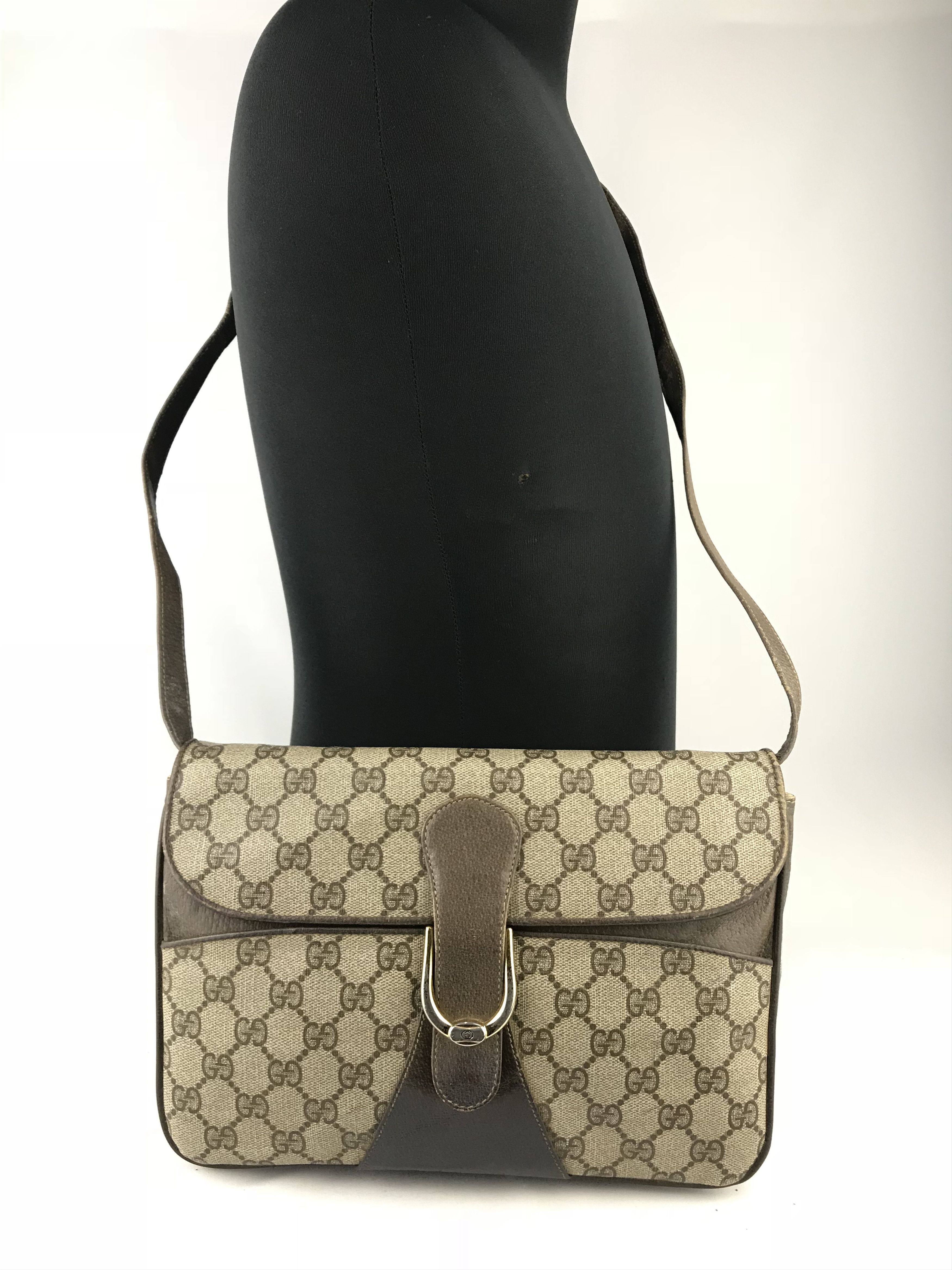 Gucci × Vintage ❌Last Drop❌Vintage Gucci GG Cross body bag Size ONE SIZE - 25 Thumbnail