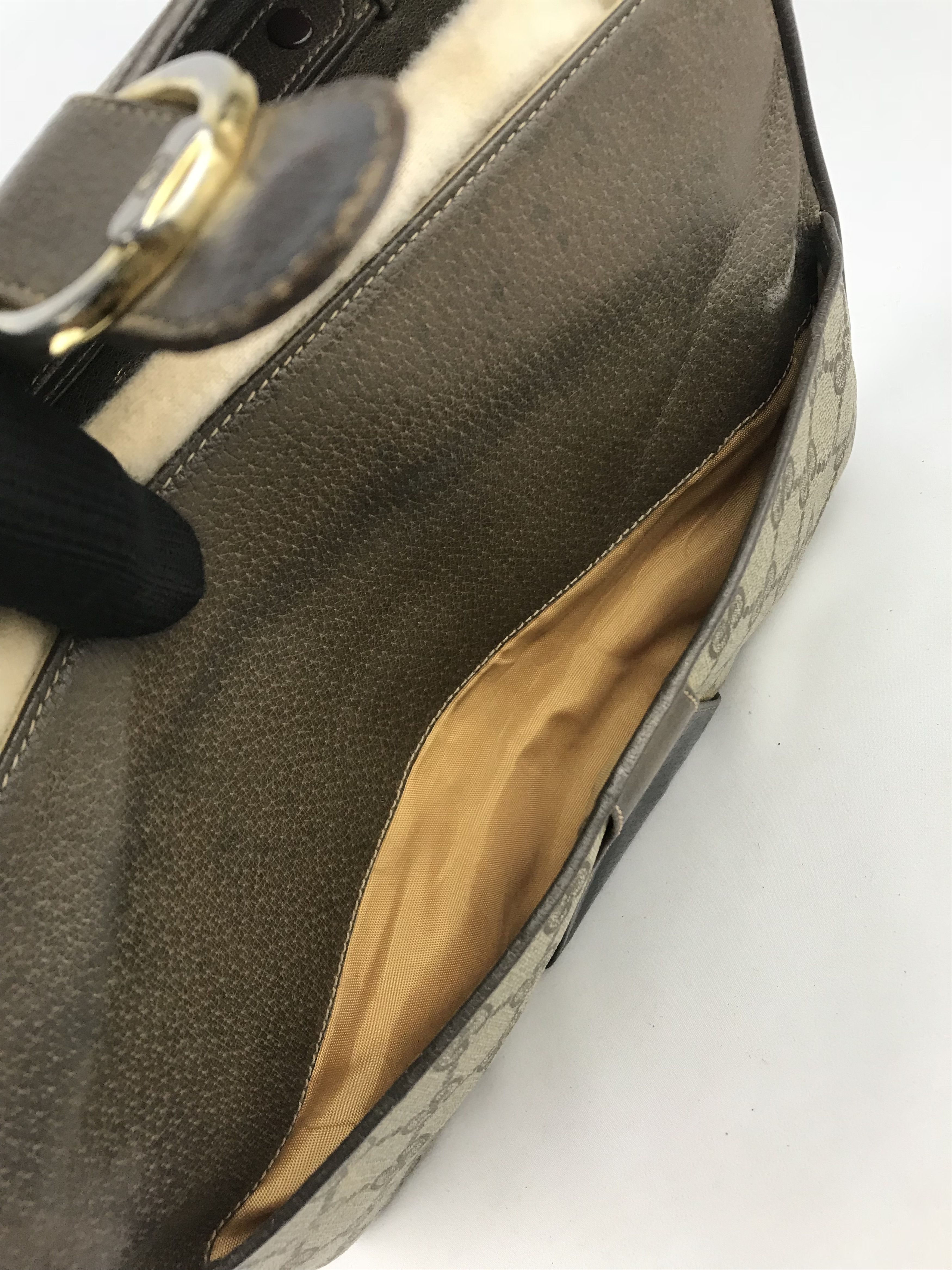 Gucci × Vintage ❌Last Drop❌Vintage Gucci GG Cross body bag Size ONE SIZE - 9 Thumbnail