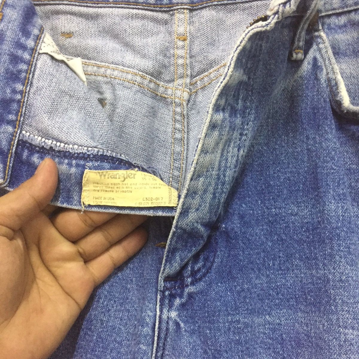 Vintage 😍😍Rare wrangler deconsrtuct Ripped jeans distressed handmade Size US 32 / EU 48 - 8 Thumbnail