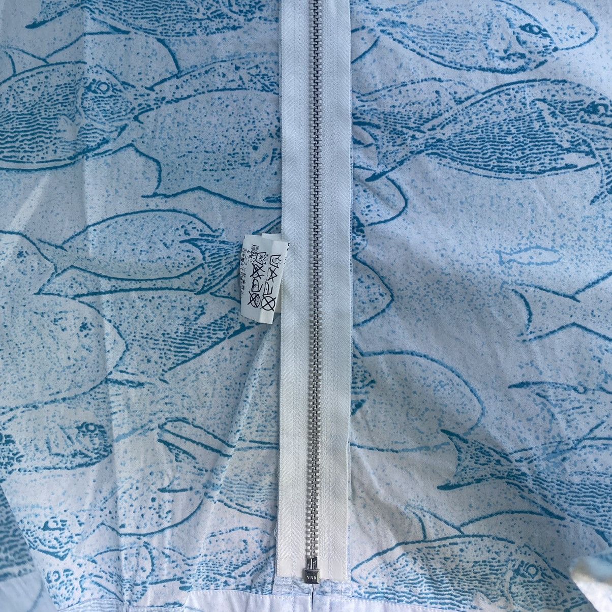 Comme des Garcons SS01 Fish Oversize Zip Shirt Fit Large Size US S / EU 44-46 / 1 - 5 Thumbnail