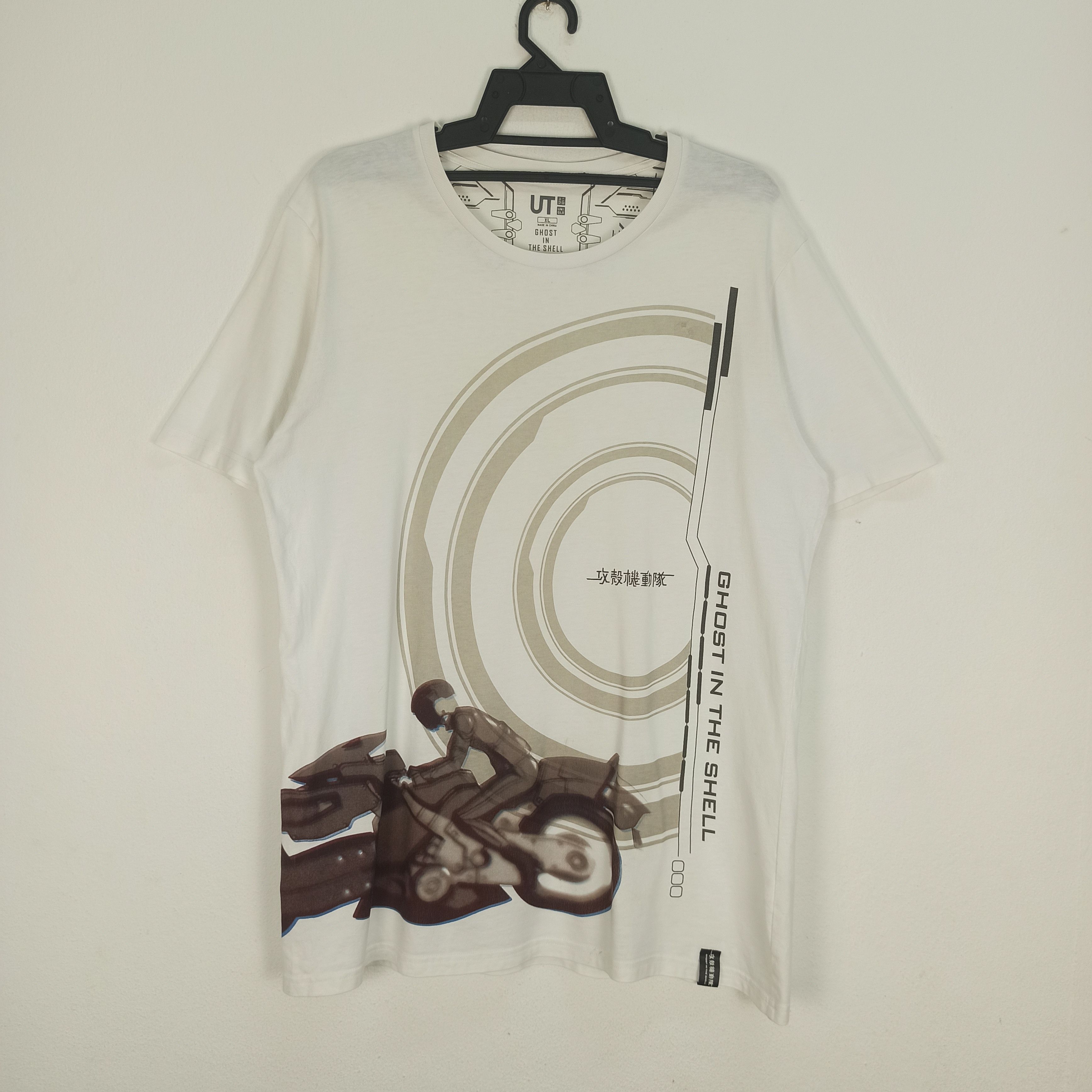 Anime 🔥STEALS🔥 Ghost in The Shell Motorcycle Print Uniqlo Tees Size US XL / EU 56 / 4 - 1 Thumbnail