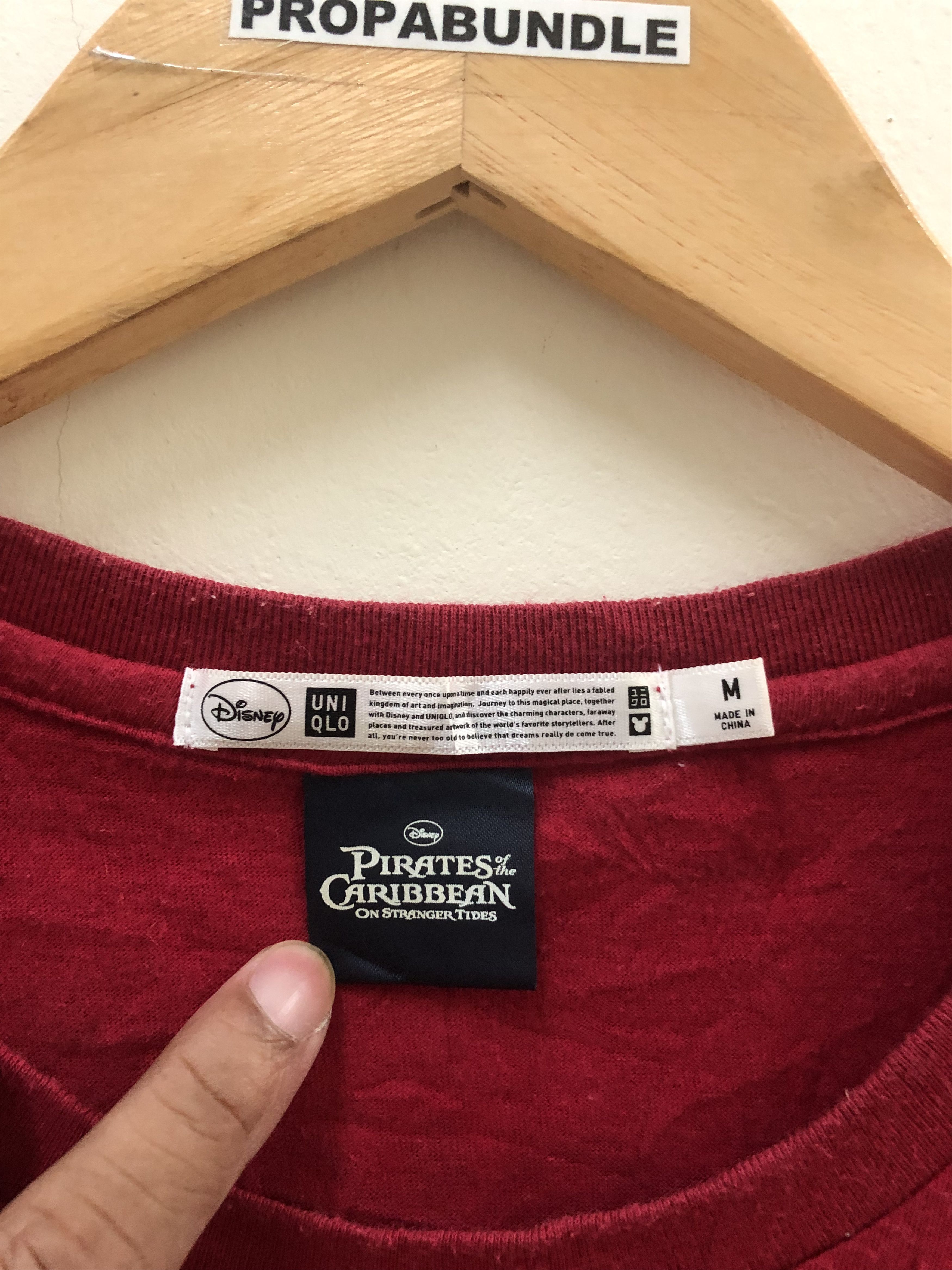 Disney PIRATES OF THE CARIBBEAN TSHIRT Size US M / EU 48-50 / 2 - 3 Thumbnail