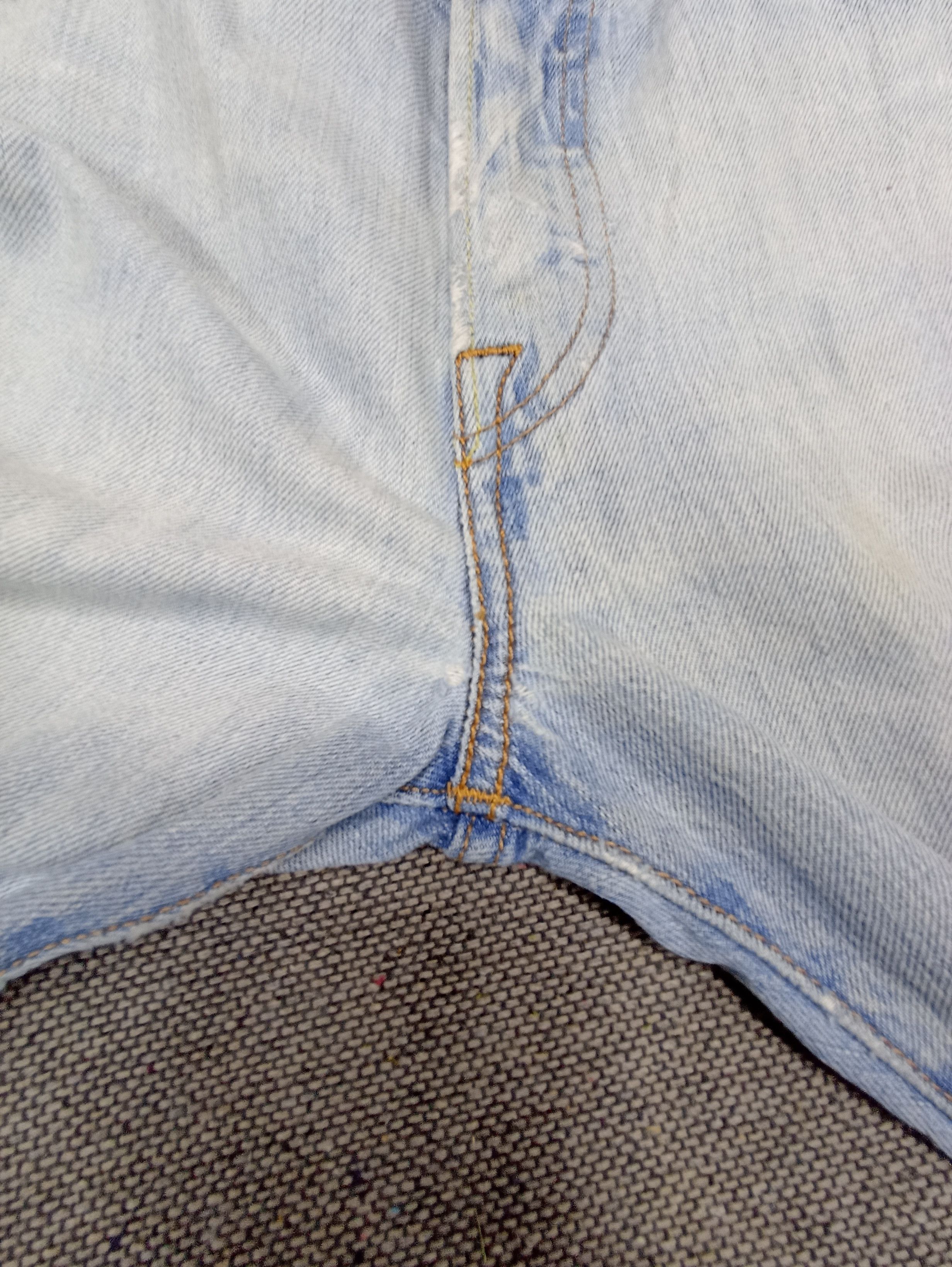 Jean × Levi's × Vintage Vintage Levis 501 Distressed Blue Wash Jeans - J160 Size US 32 / EU 48 - 8 Thumbnail