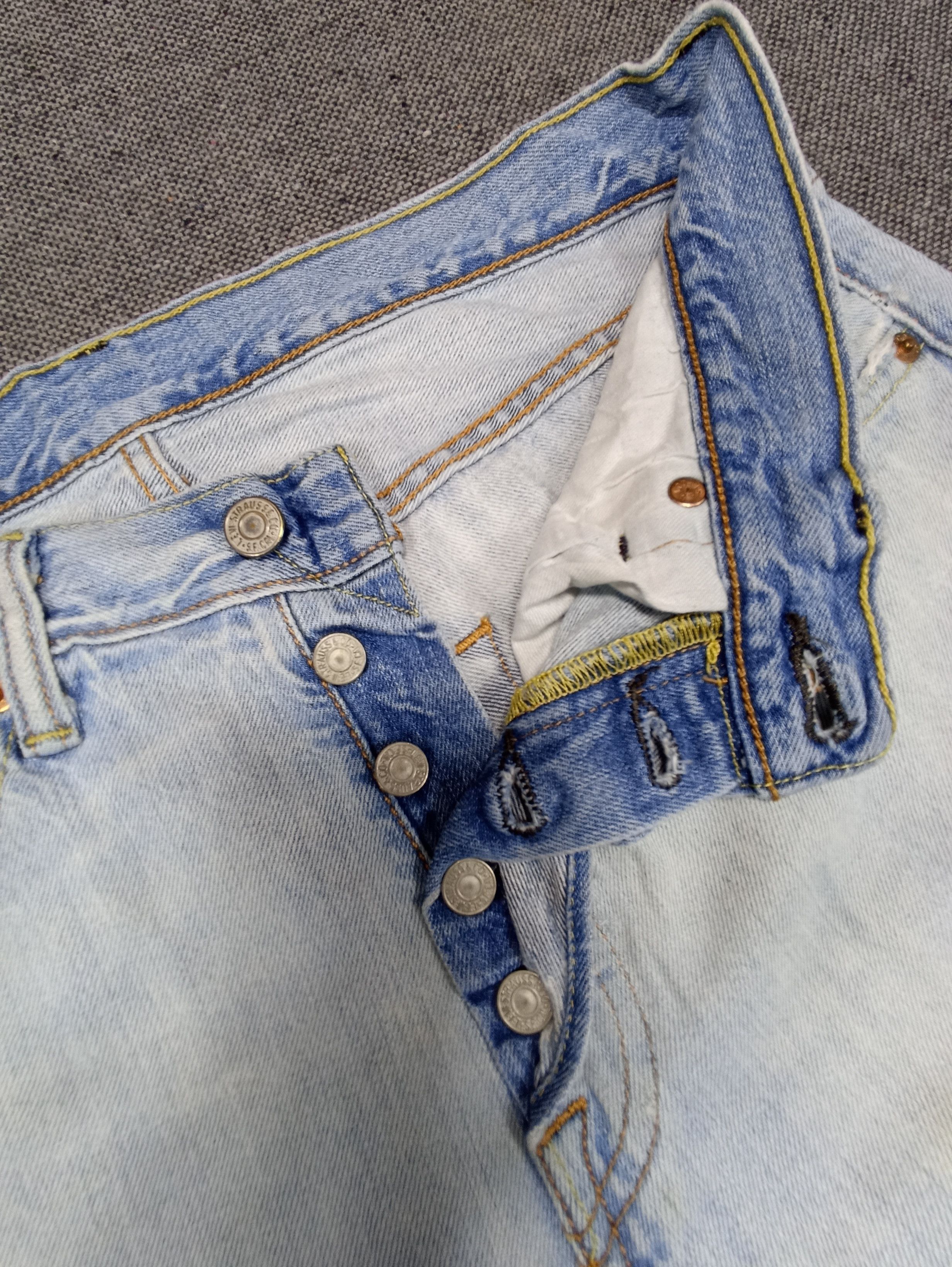 Jean × Levi's × Vintage Vintage Levis 501 Distressed Blue Wash Jeans - J160 Size US 32 / EU 48 - 3 Thumbnail