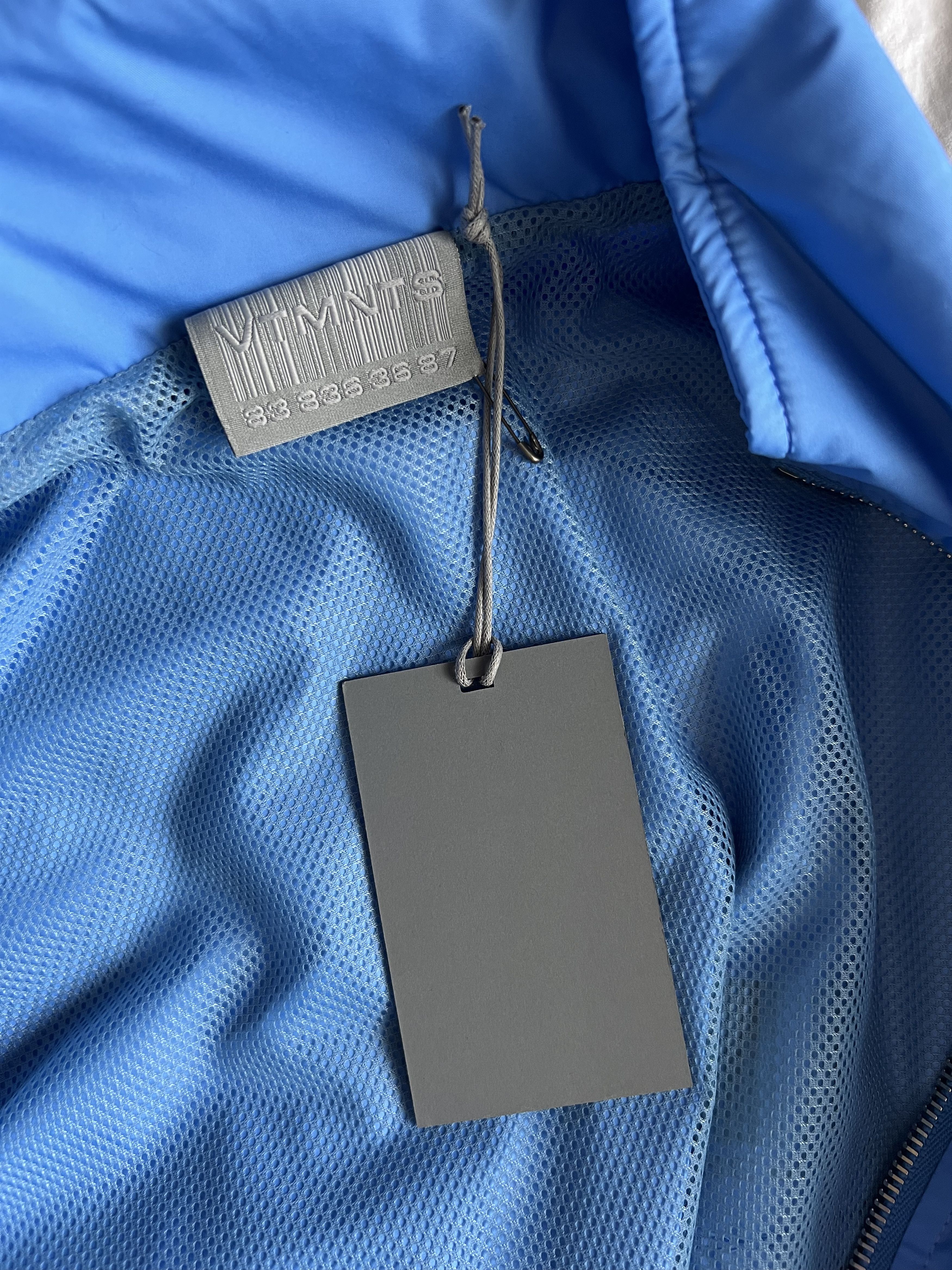 Vetements VTMNTS Barcode Track Jacket in Blue Size US L / EU 52-54 / 3 - 7 Thumbnail