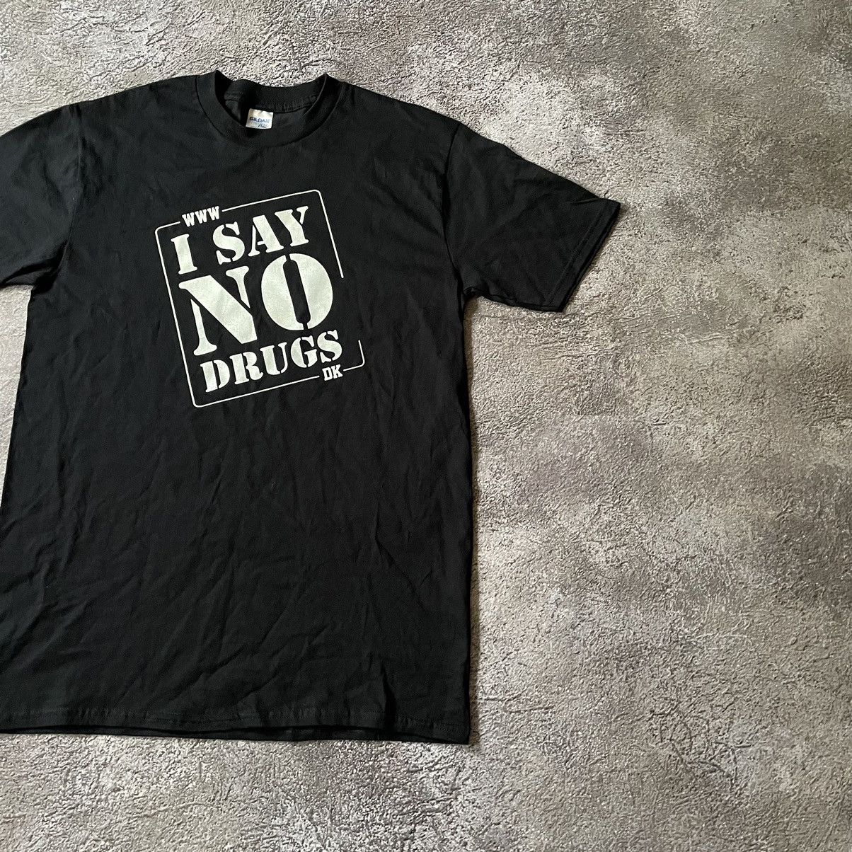 Vintage Vintage Y2K Say No Drugs Graphic Tee Skate Streetwear Boxy L Size US L / EU 52-54 / 3 - 2 Thumbnail