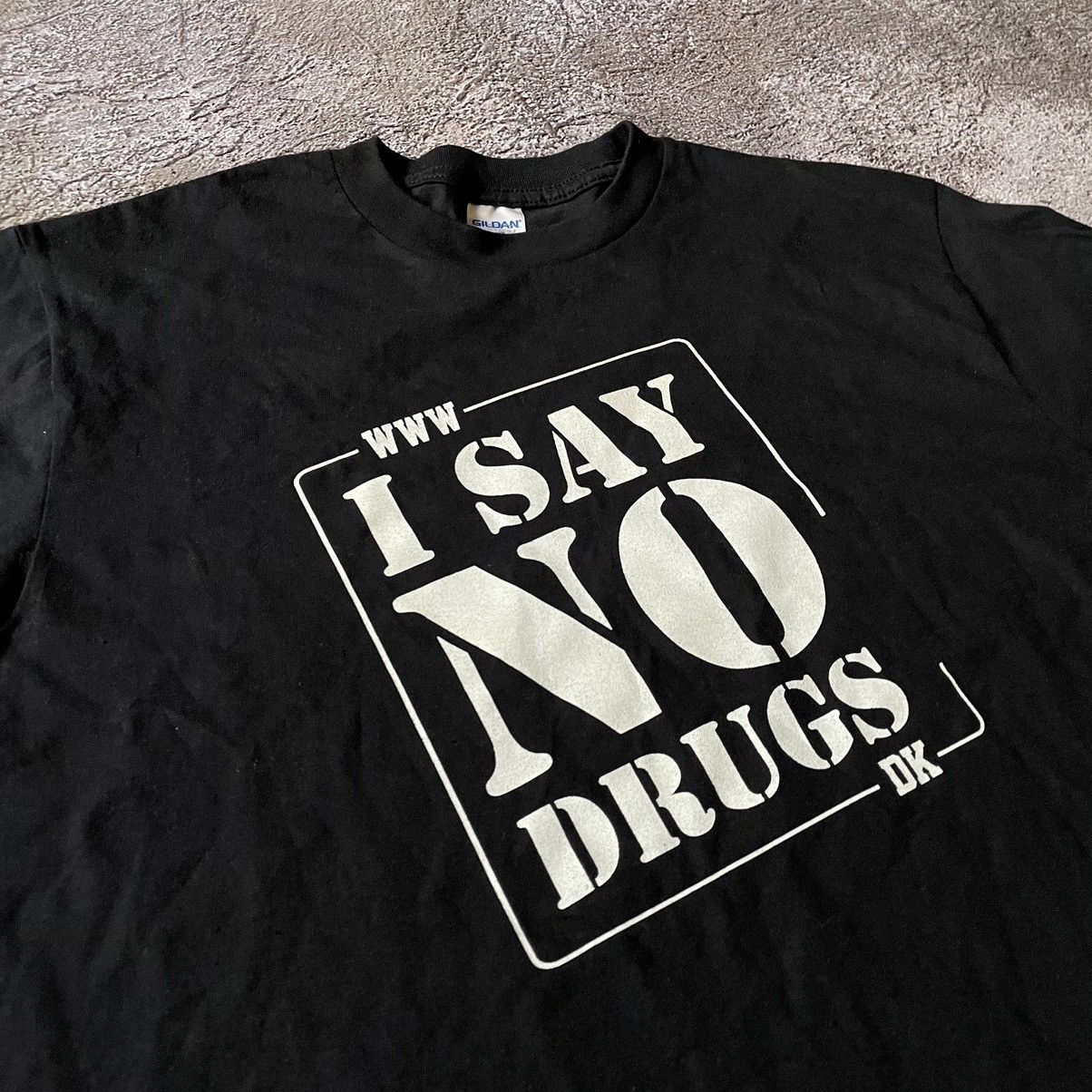 Vintage Vintage Y2K Say No Drugs Graphic Tee Skate Streetwear Boxy L Size US L / EU 52-54 / 3 - 6 Thumbnail
