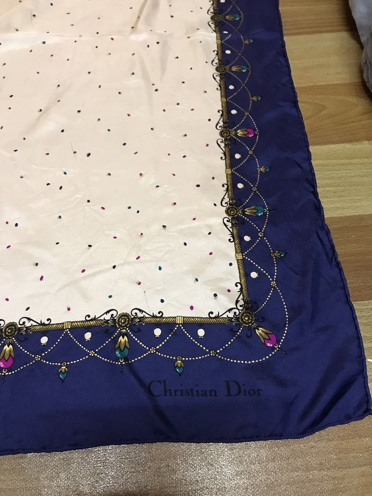 Christian Dior Monsieur × Vintage ‼️VTG CHRISTIAN DIOR SILK SCARF 34x34INCHIES nice design‼️ Size ONE SIZE - 2 Thumbnail