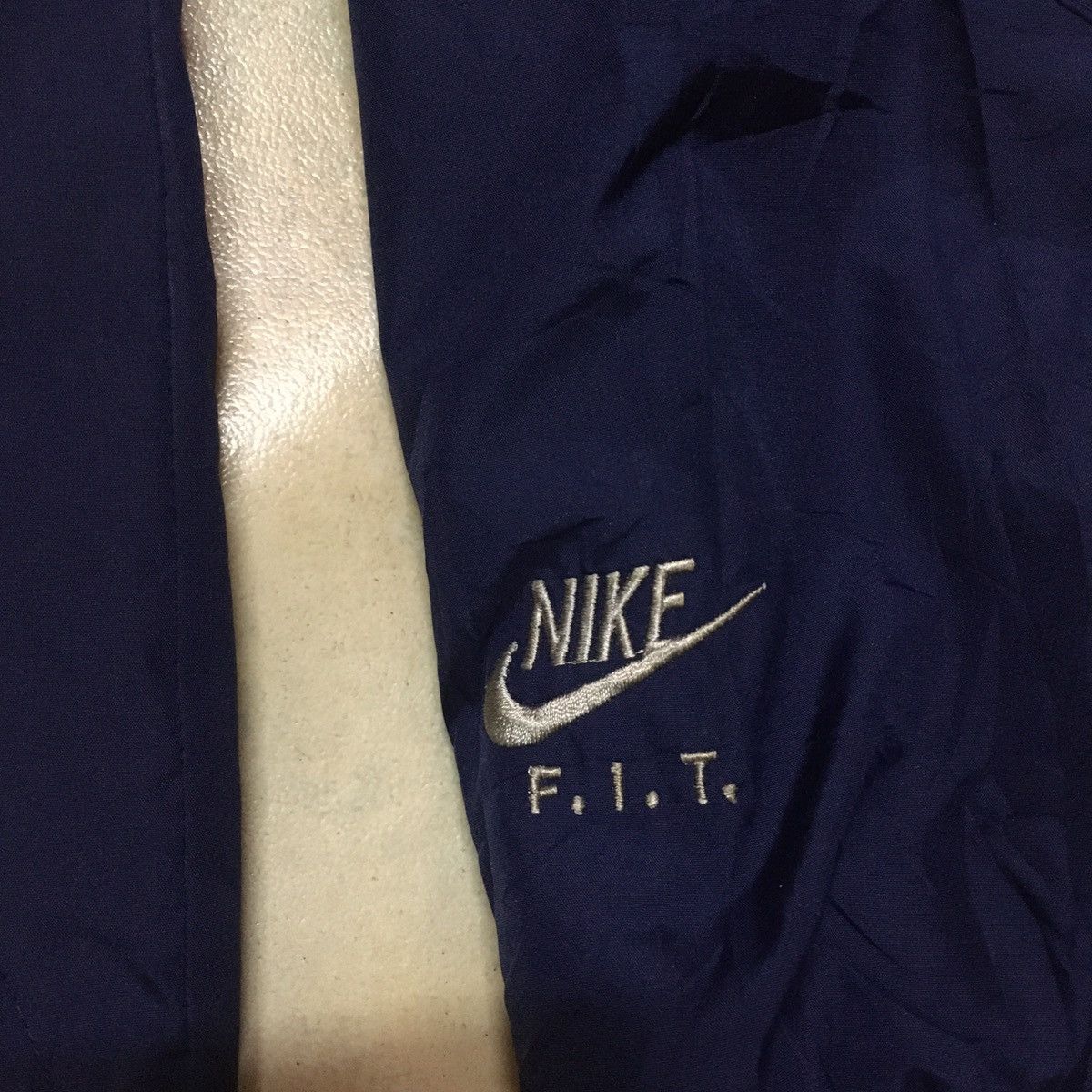 Nike ACG Vintage Nike ACG Windbreaker Light Jacket Size US M / EU 48-50 / 2 - 2 Thumbnail
