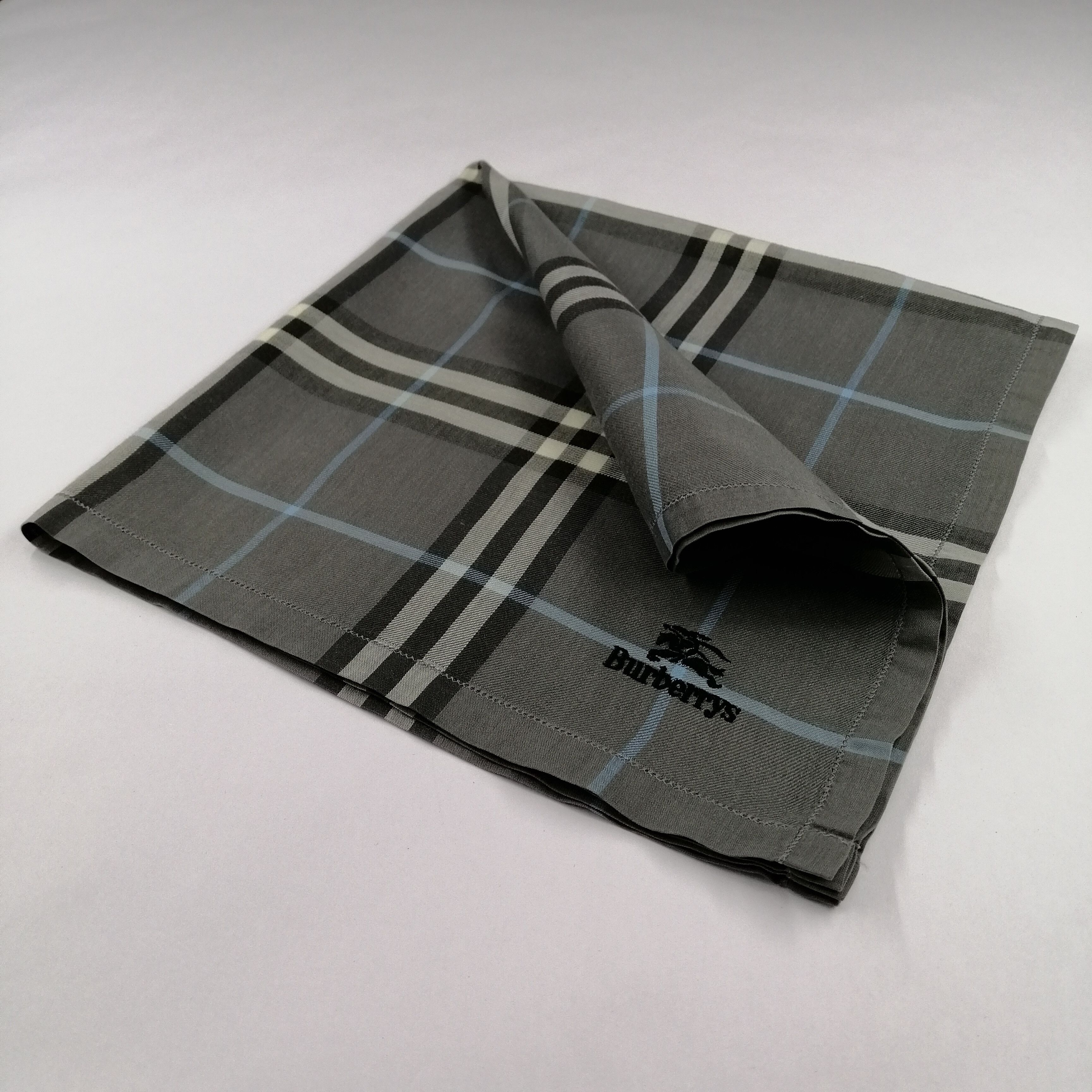 Burberry Vintage Burberry Handkerchief/Neckerchief/Bandana-KD1051 Size ONE SIZE - 3 Thumbnail