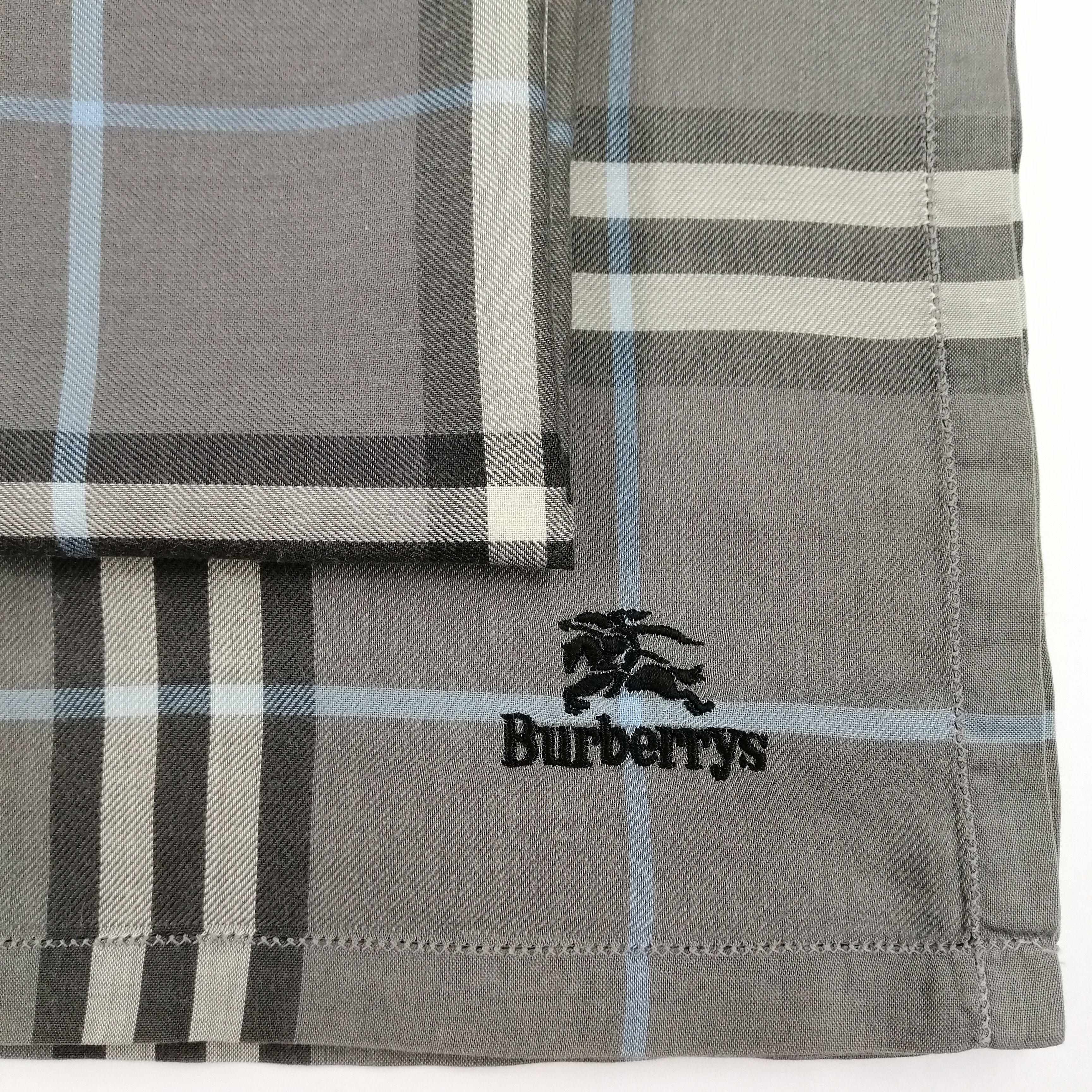 Burberry Vintage Burberry Handkerchief/Neckerchief/Bandana-KD1051 Size ONE SIZE - 5 Thumbnail