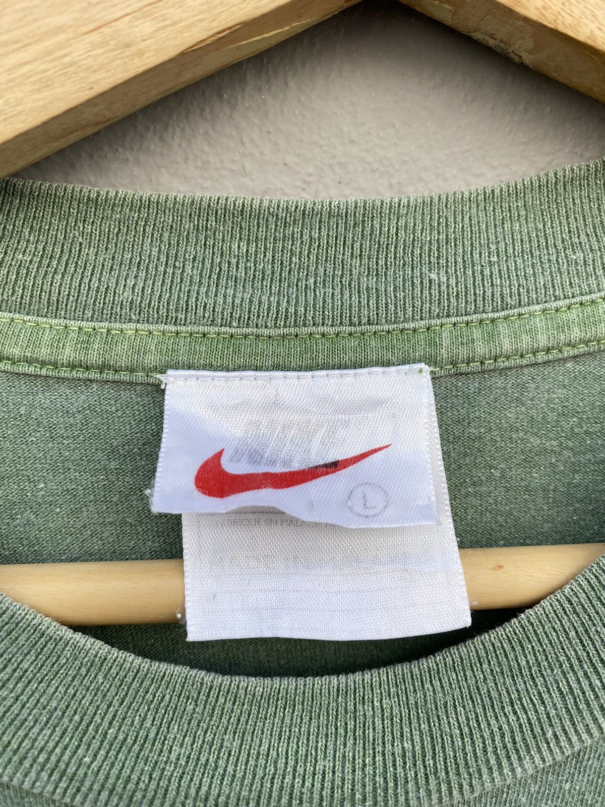 Nike × Vintage vintage 90s perfect sunfaded nike swoosh repro 1972 design Size US XL / EU 56 / 4 - 3 Thumbnail