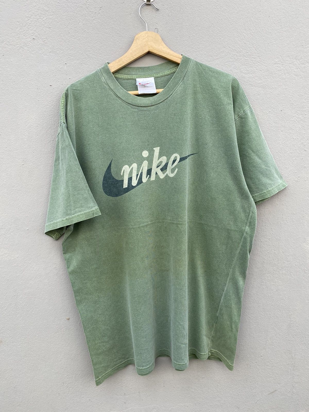 Nike × Vintage vintage 90s perfect sunfaded nike swoosh repro 1972 design Size US XL / EU 56 / 4 - 1 Thumbnail