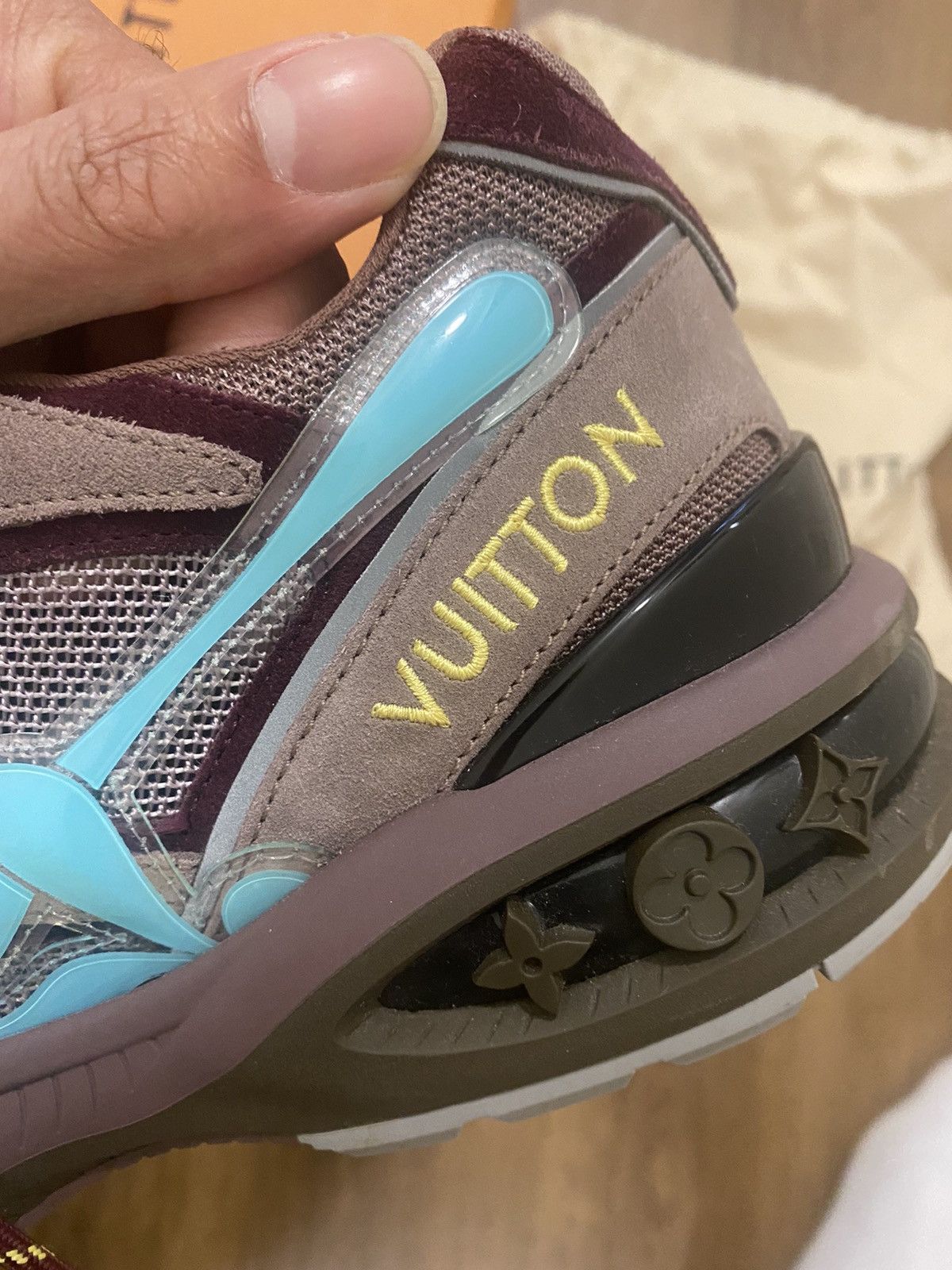 Louis Vuitton Louis Vuitton Trail Sneakers Size US 9.5 / EU 42-43 - 11 Thumbnail
