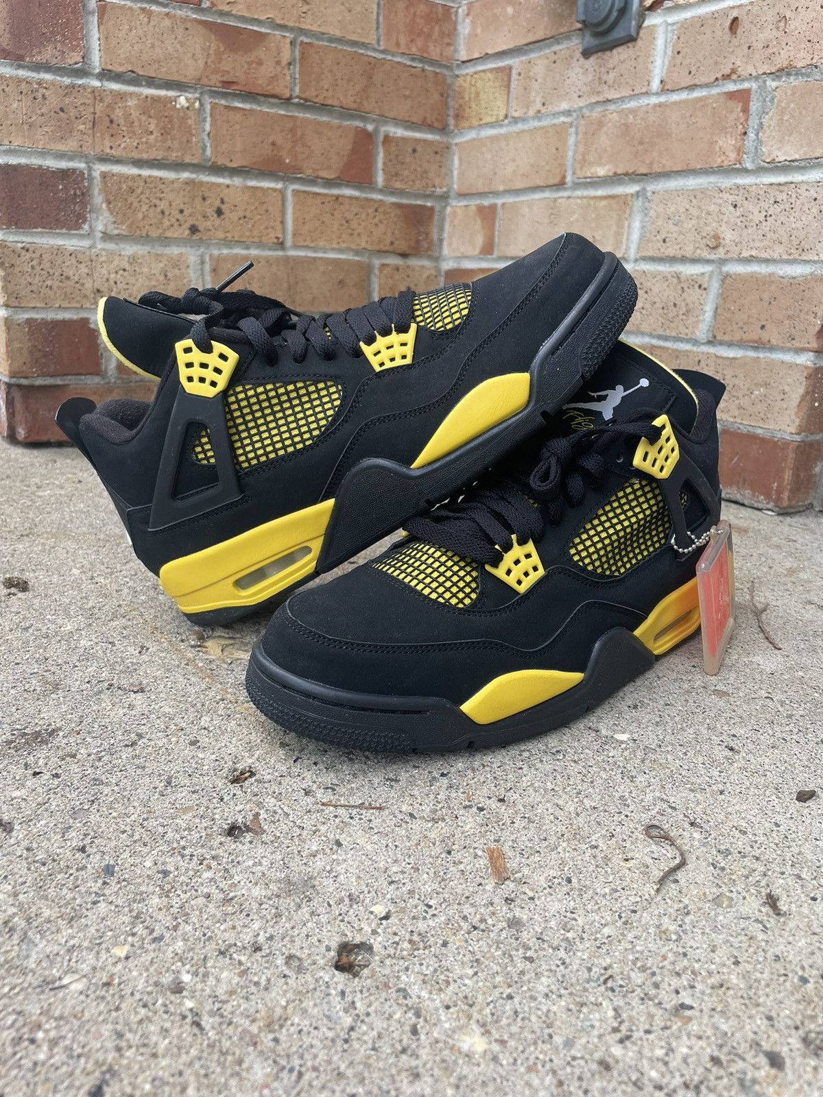Air Jordan 4 Retro Thunder 2012