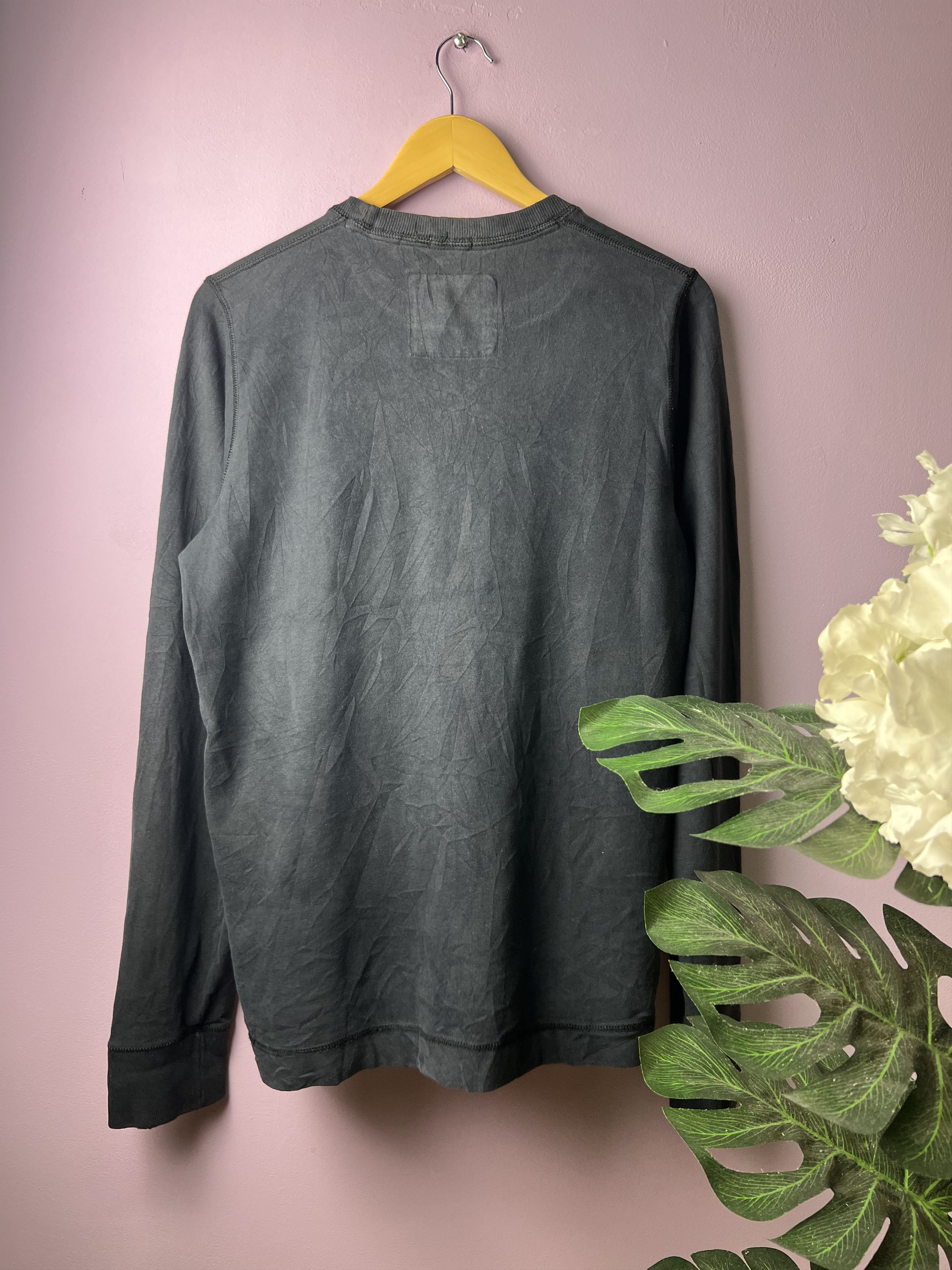 Abercrombie & Fitch 🔥Vintage Abercrombie & Fitch LS Logo Tees Size US M / EU 48-50 / 2 - 3 Thumbnail