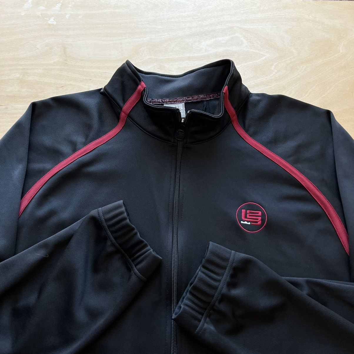 Nike × Vintage Vintage Lebron James Nike Jacket XL Black Red NBA Basketball Size US XL / EU 56 / 4 - 3 Thumbnail