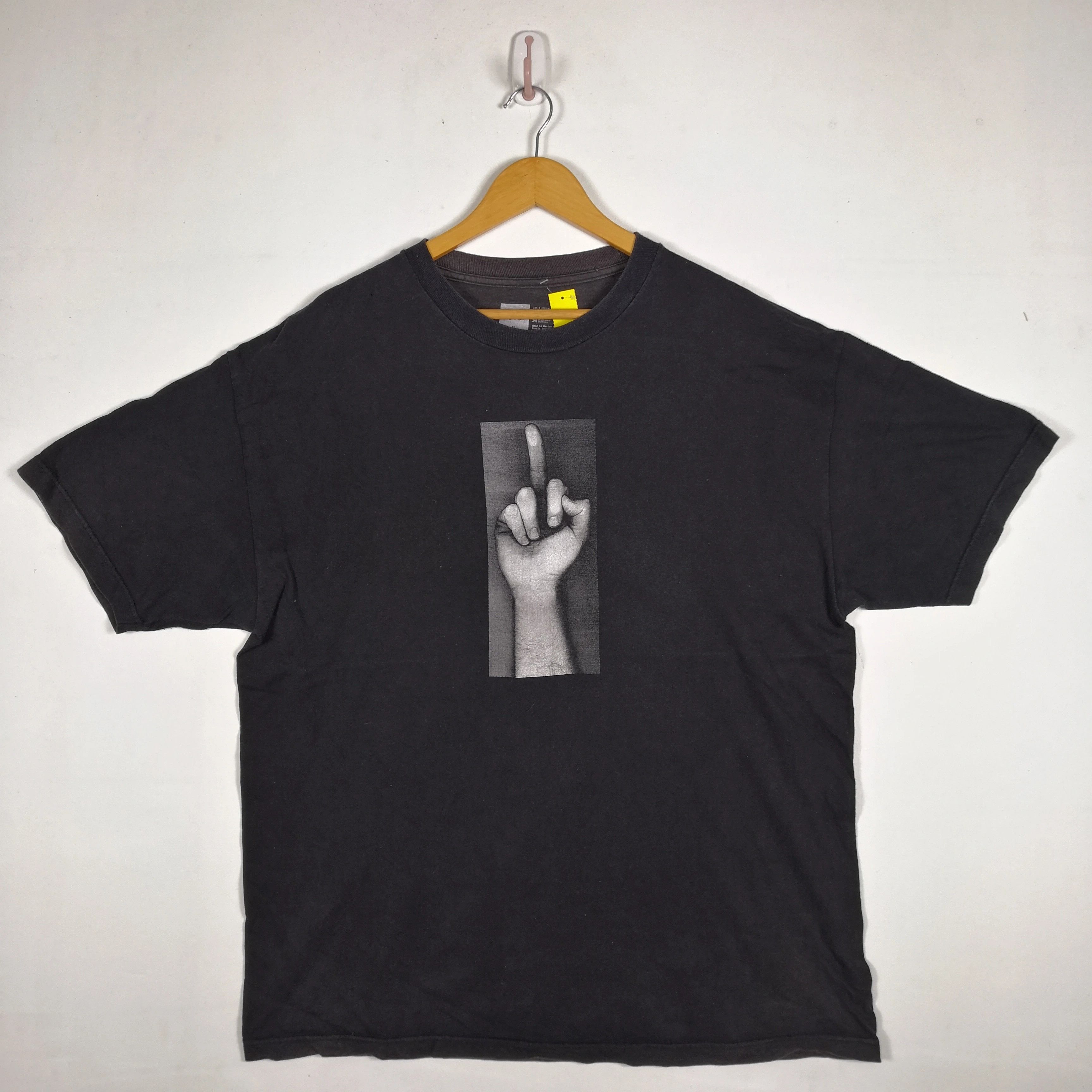 Chocolate Chocolate T-Shirt Middle Finger FUCking Skateboarding Tees Size US XL / EU 56 / 4 - 2 Thumbnail