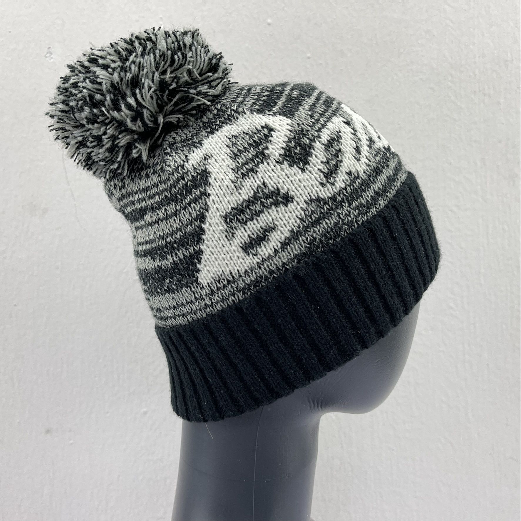 Cartoon Network Barbie Nice Design Beanie Hats-C341 Size ONE SIZE - 6 Thumbnail