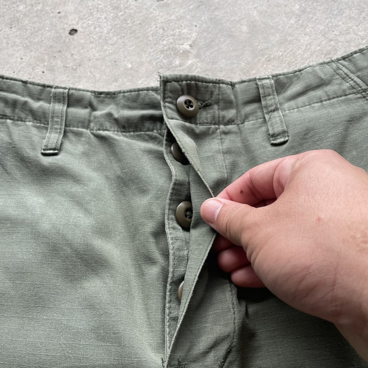 Japanese Brand Vintage Parachute Faded Double Knee Combat Cargo Pants W30 Size US 30 / EU 46 - 5 Thumbnail