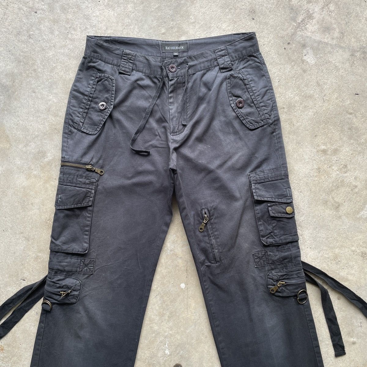 Japanese Brand Vintage Japanese BONDAGE 10 Pocket Faded Cargo Pants Black Size US 30 / EU 46 - 3 Thumbnail
