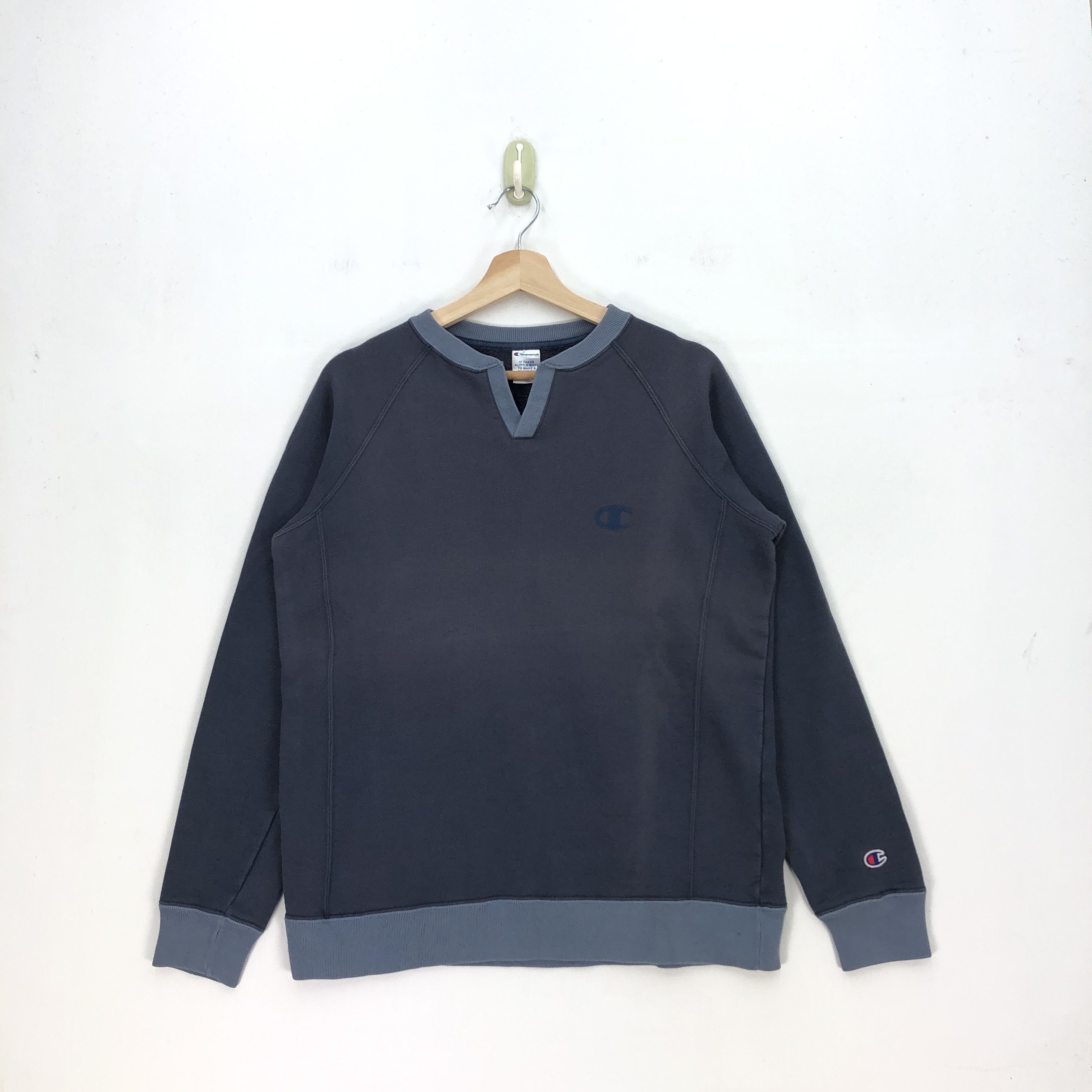 Champion × Vintage Vintage Champion Sweatshirt Crewneck Sweater Jumper Size US M / EU 48-50 / 2 - 1 Thumbnail
