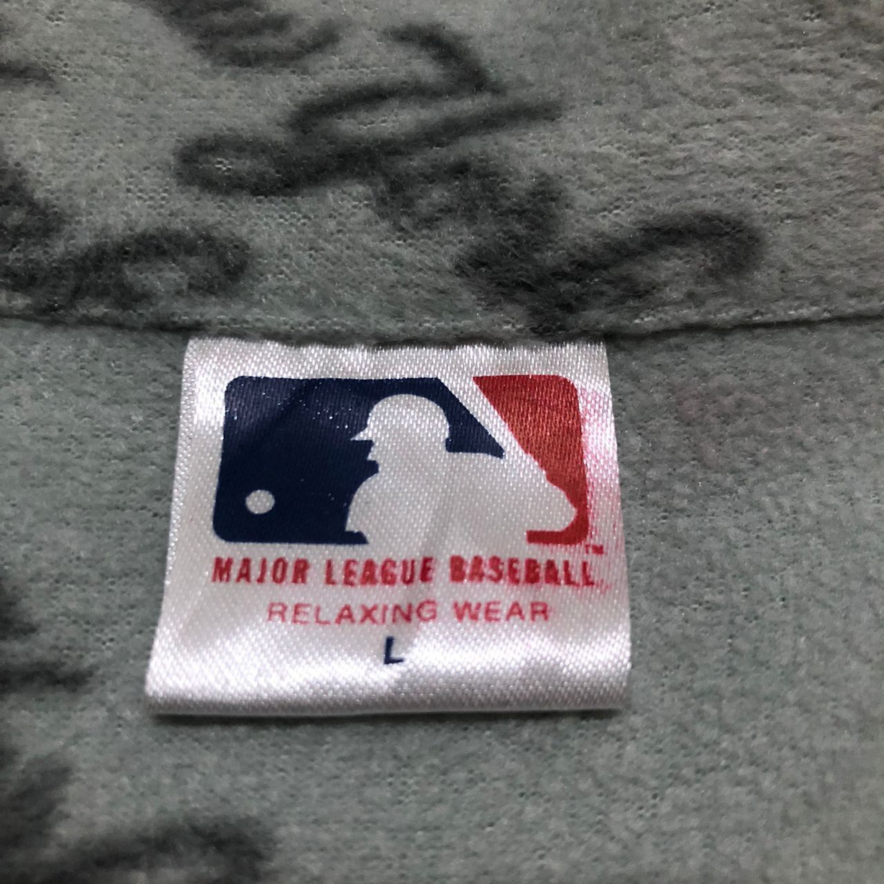 MLB New York Yankees fleece button up night wear Size US M / EU 48-50 / 2 - 7 Thumbnail