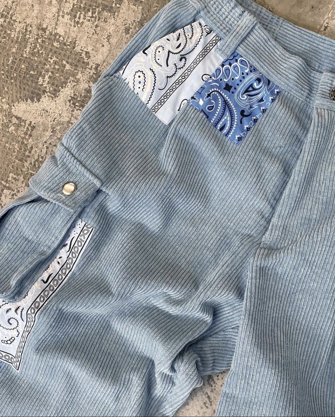 Unknown London Unknown London Bandana Corduroy Cargos Size US 31 - 2 Thumbnail