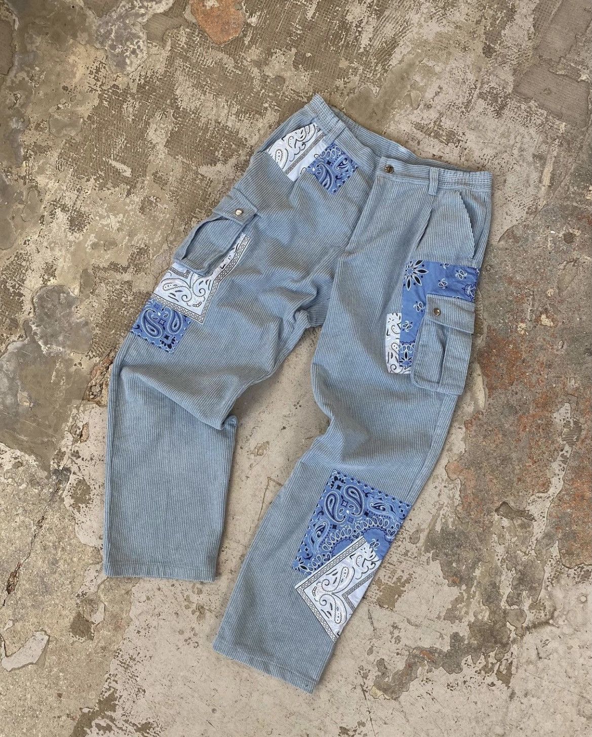 Unknown London Unknown London Bandana Corduroy Cargos Size US 31 - 1 Thumbnail