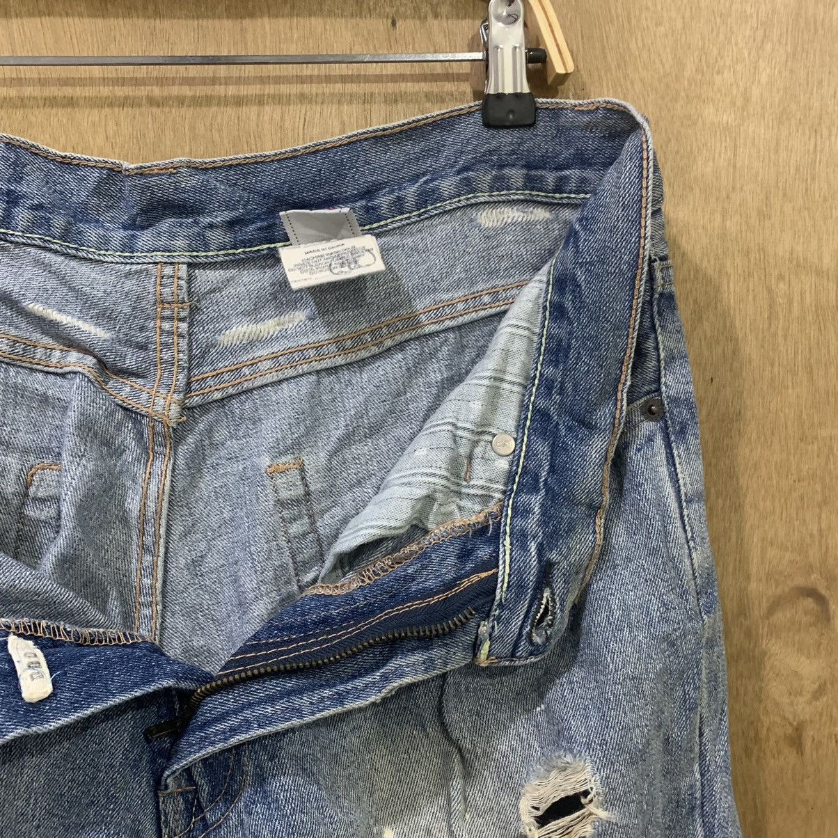 Abercrombie & Fitch AMBERCROMBIE&FITCH 80s Paint Splatter Disstress Denim Jeans Size US 34 / EU 50 - 19 Thumbnail