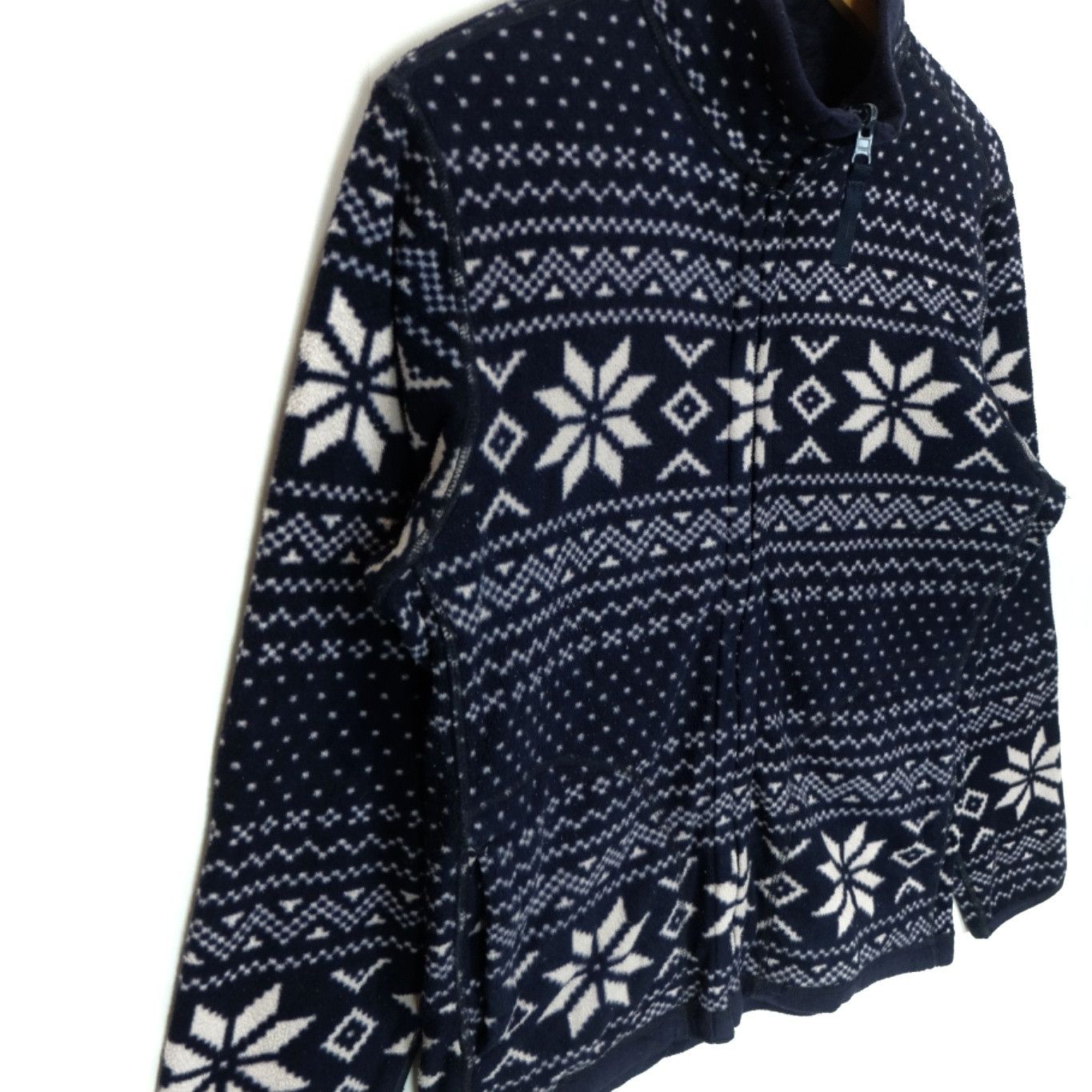 Uniqlo Uniqlo Vintage 2000's UNIQLO Floral Christmas Fleece Jacket Size US S / EU 44-46 / 1 - 5 Thumbnail